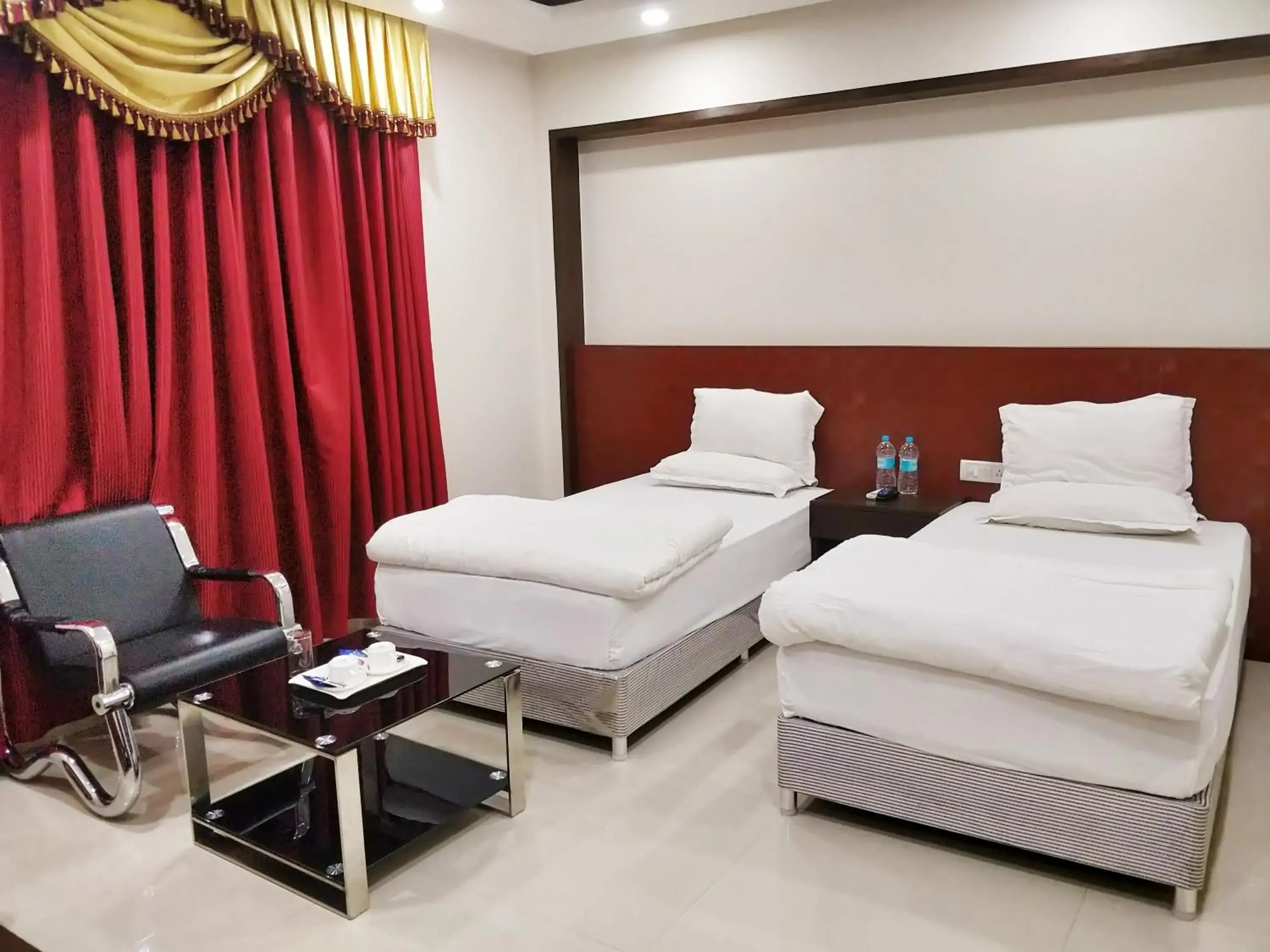 Bed in Bodhgaya Seven Inn Hotel n Restaurant Bed in Bodhgaya Seven Inn Hotel n Restaurant