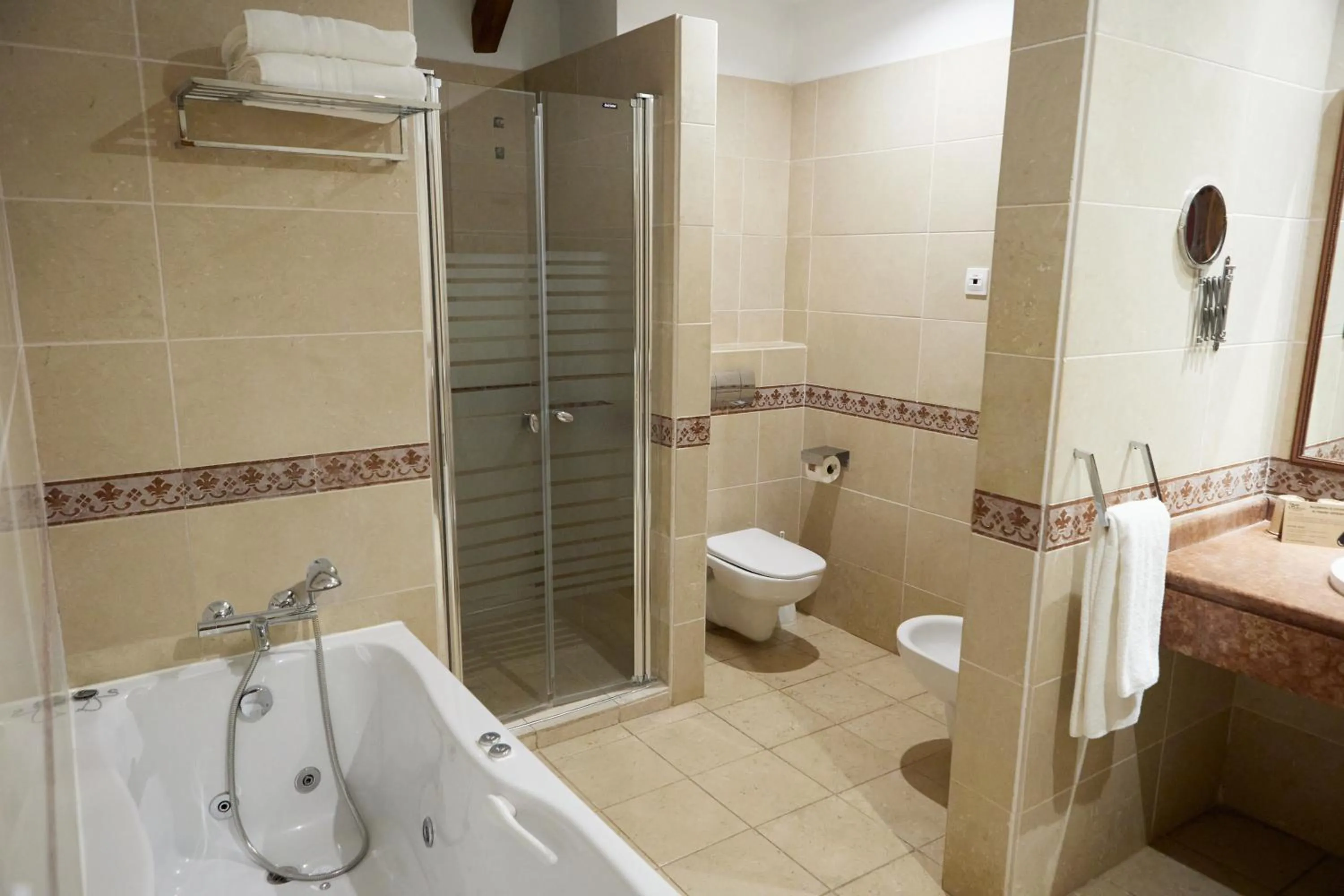 Toilet, Bathroom in DWO Convento la Magdalena