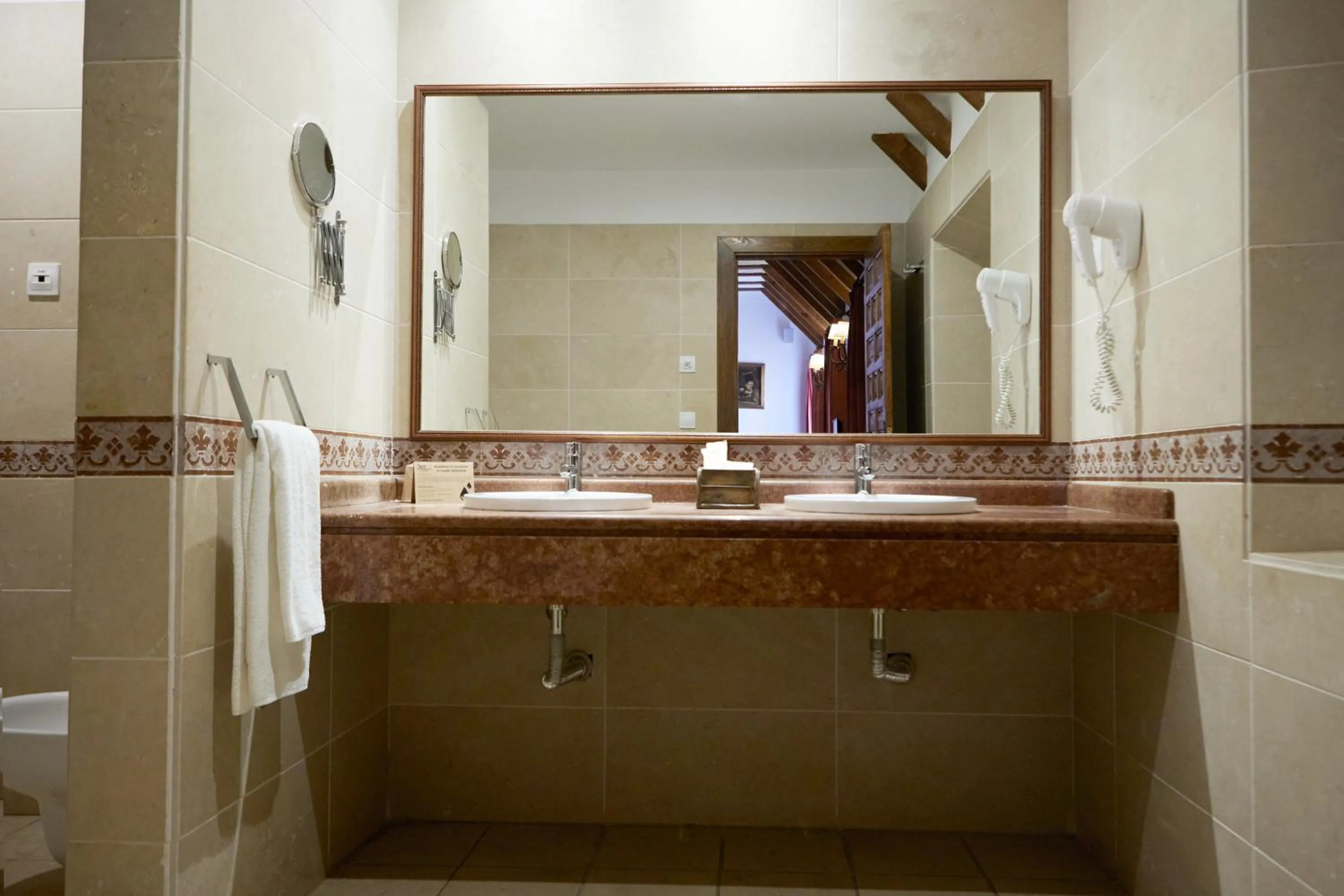 Bathroom in DWO Convento la Magdalena