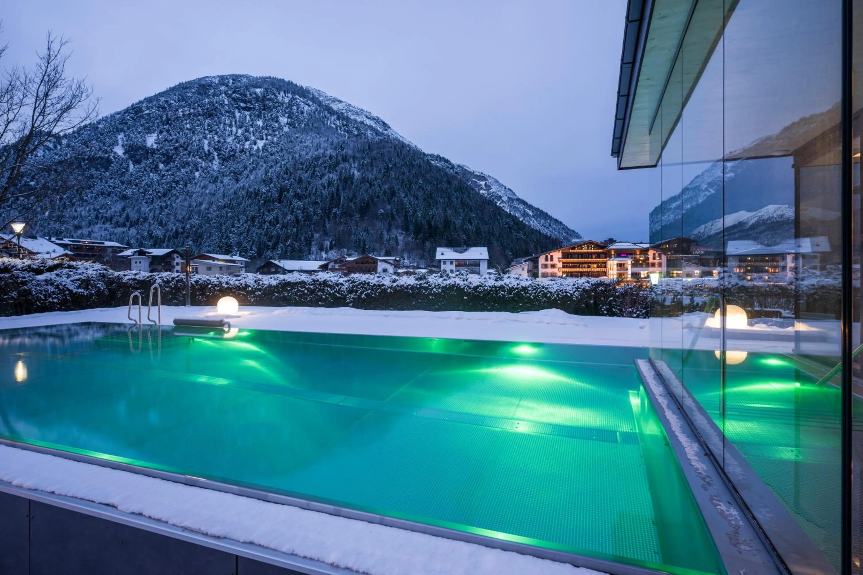 Swimming pool in Hotel Auszeit