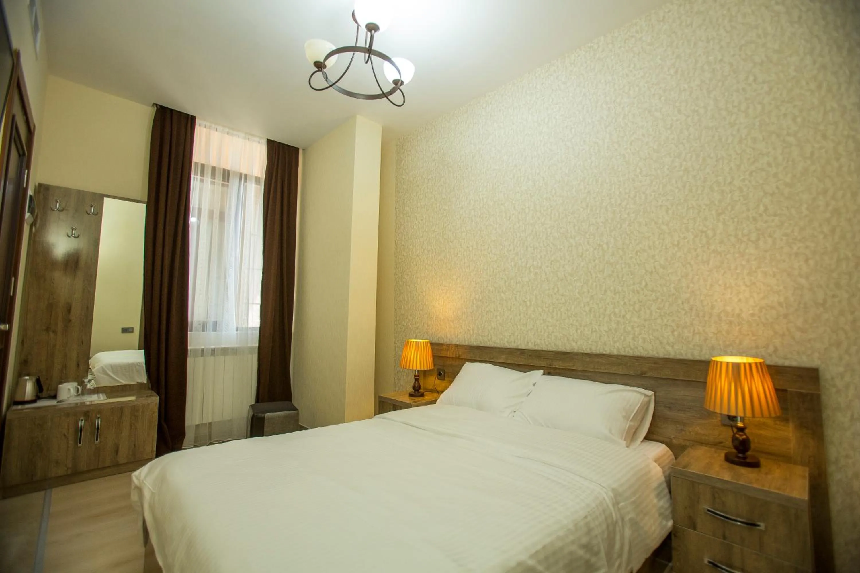 Photo of the whole room in Ire Palace