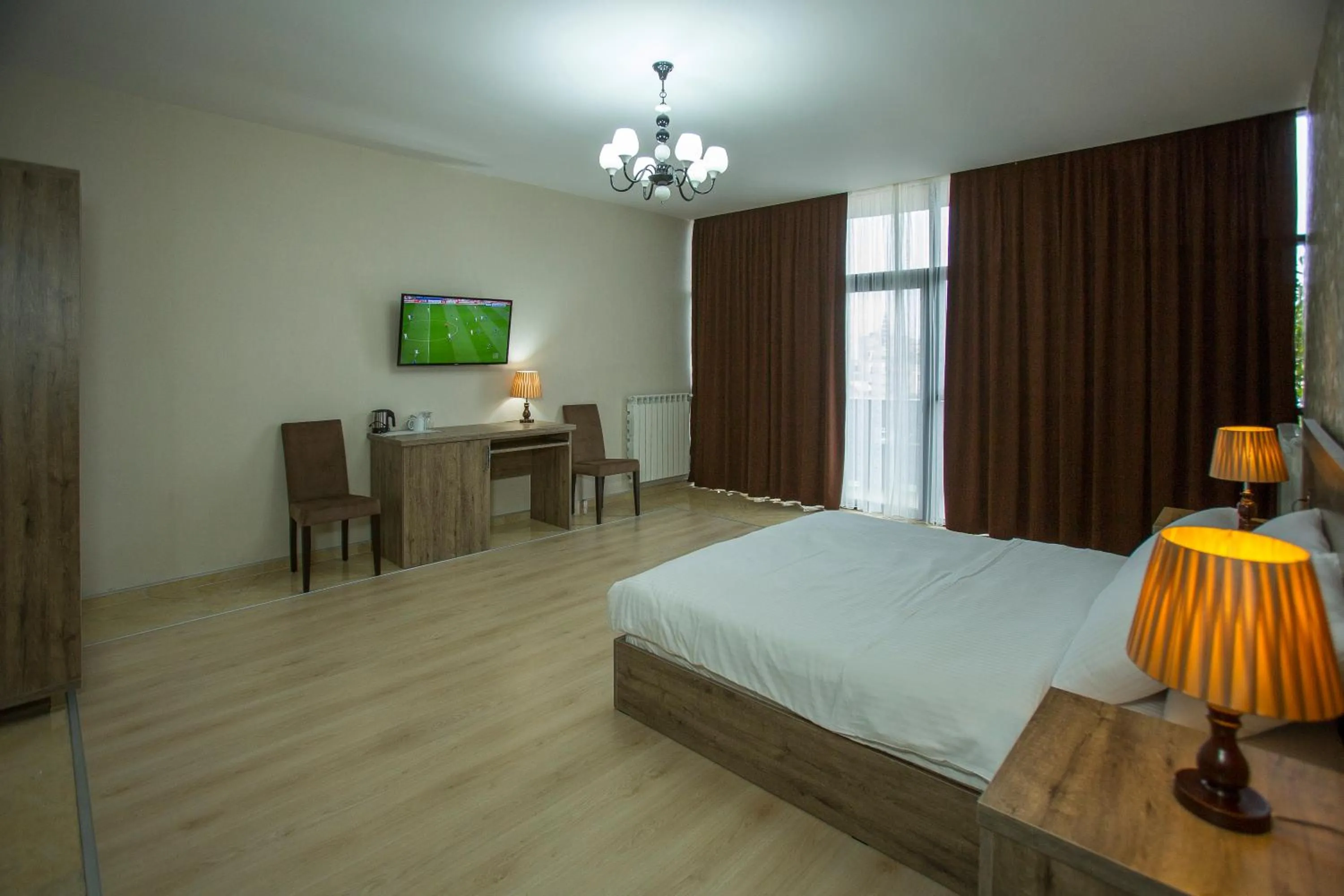 Photo of the whole room in Ire Palace