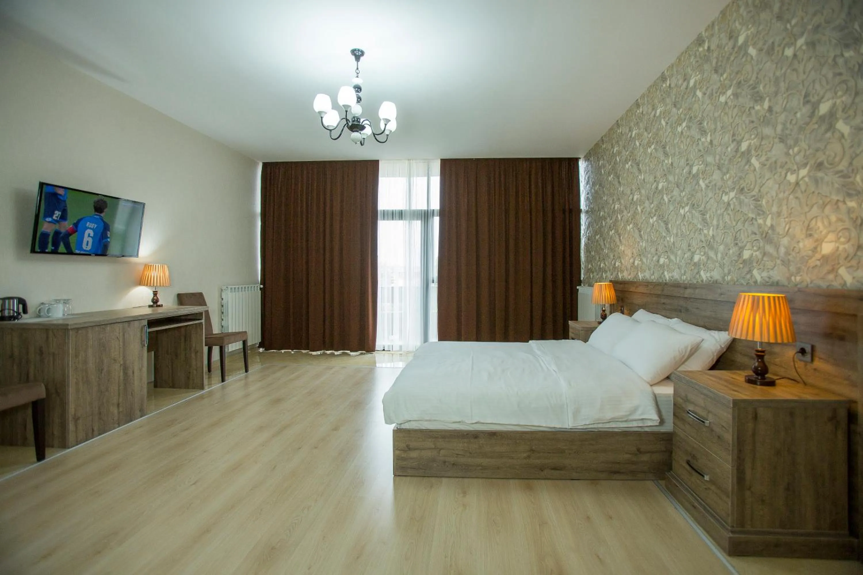 Photo of the whole room in Ire Palace