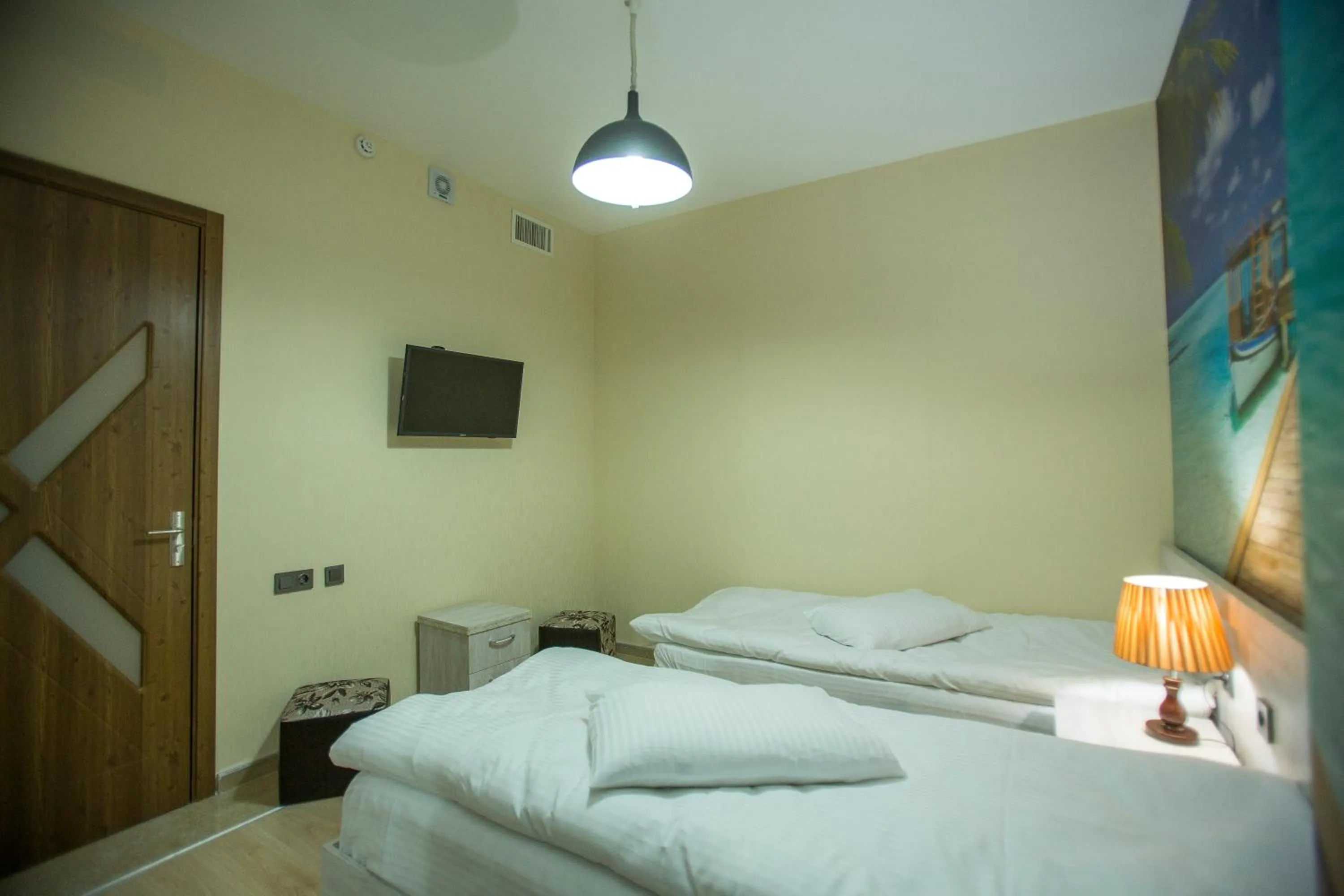 Photo of the whole room in Ire Palace