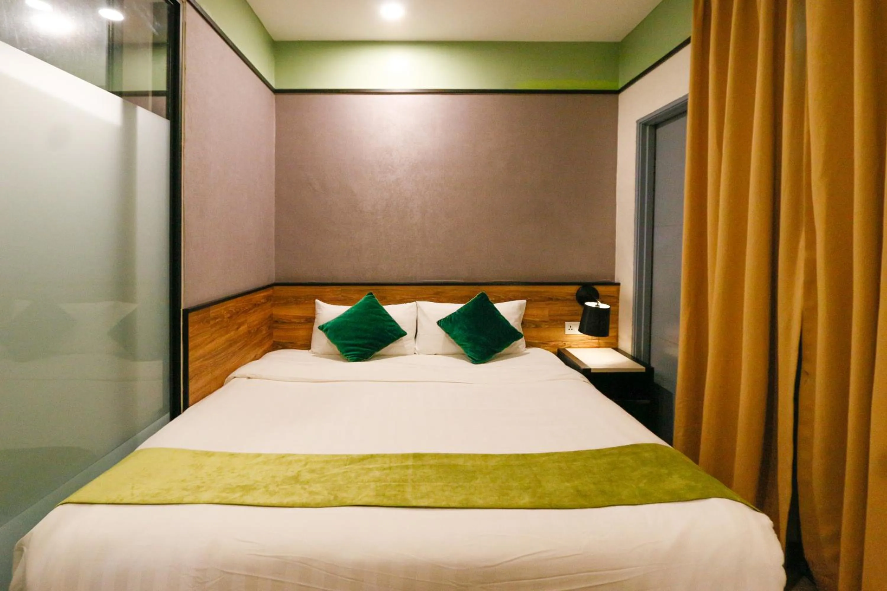 Bed in Golden Roof Hotel, Seri Iskandar