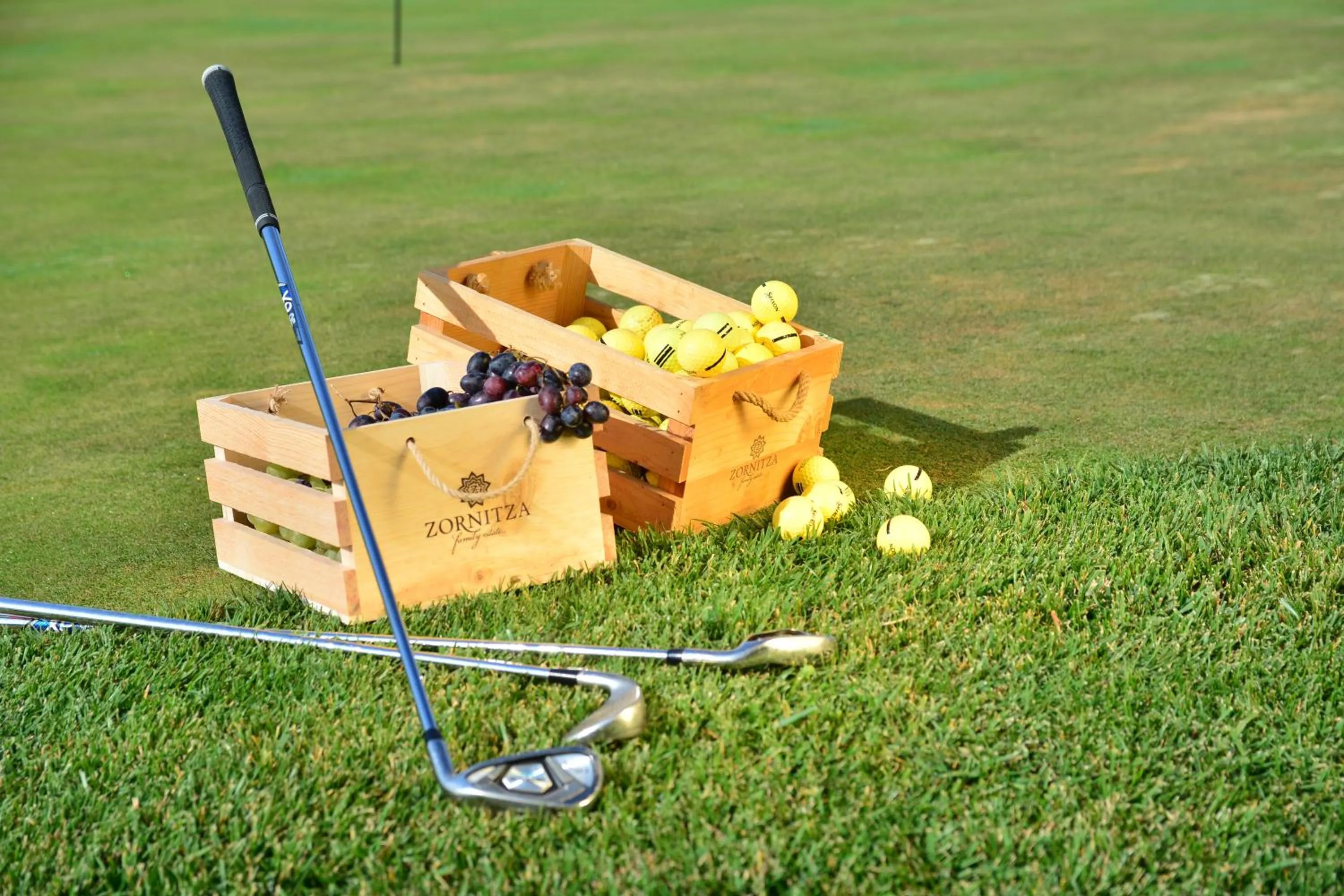 Golfcourse in Zornitza Family Estate Relais & Chateaux