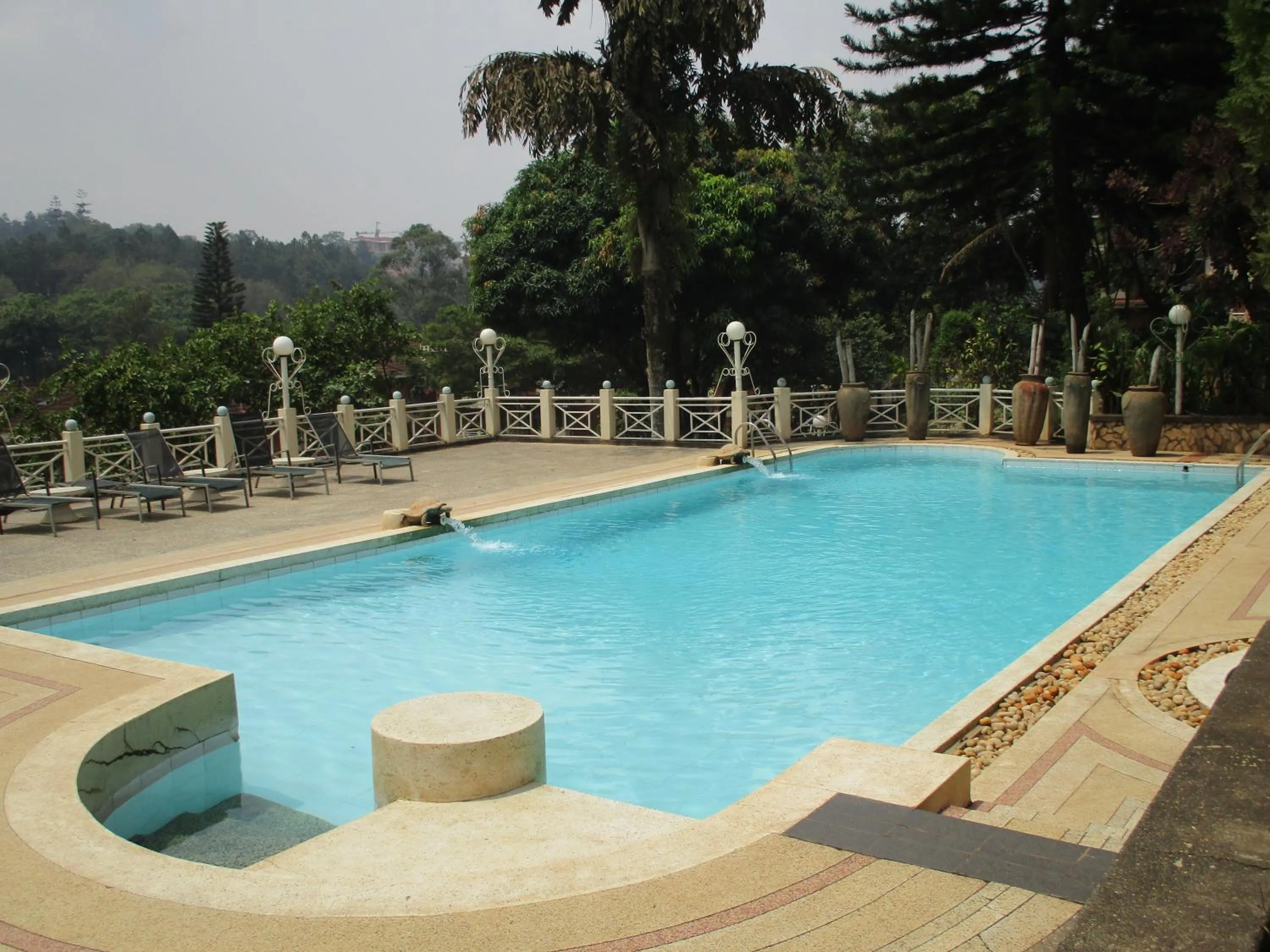 Swimming pool in Golf Course Apartments