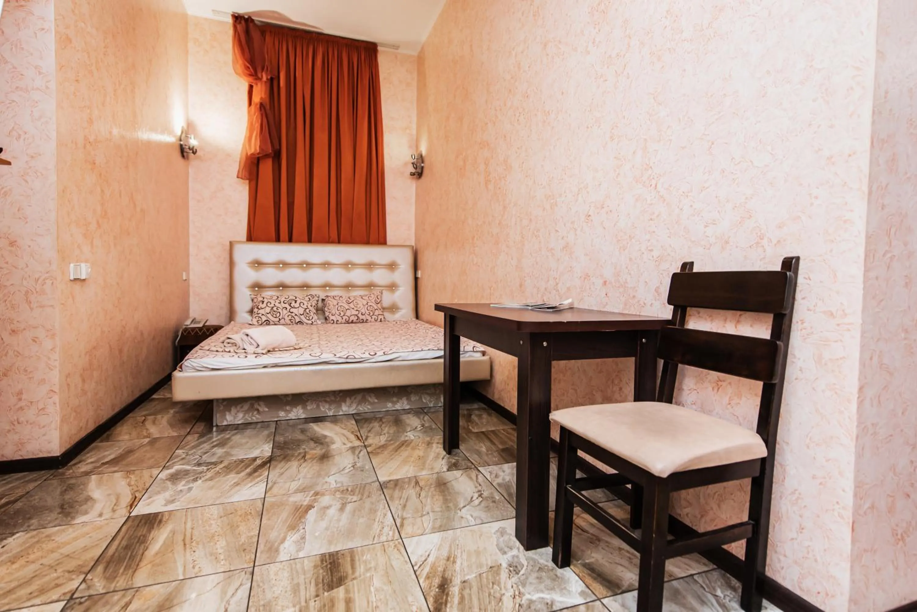 Dining area, Bed in Mini Hotel Smak