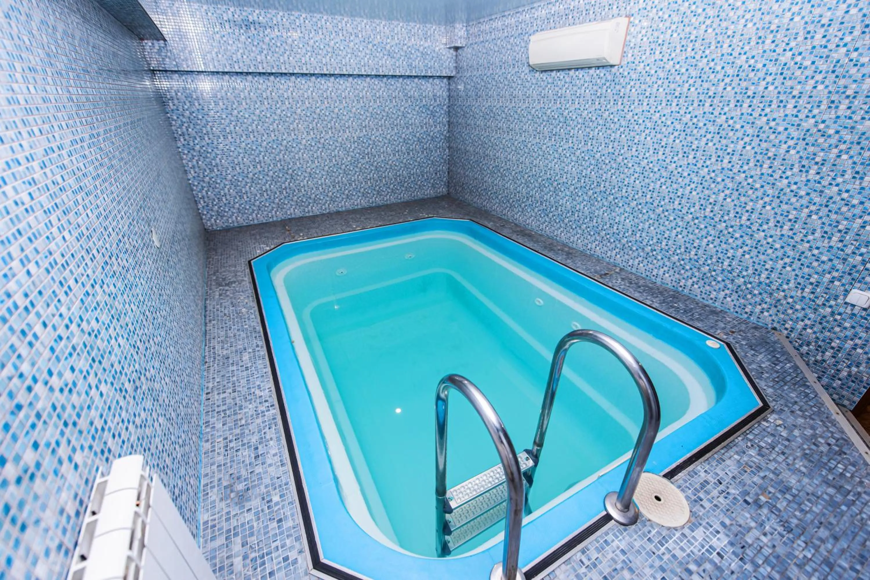Activities in Mini Hotel Smak