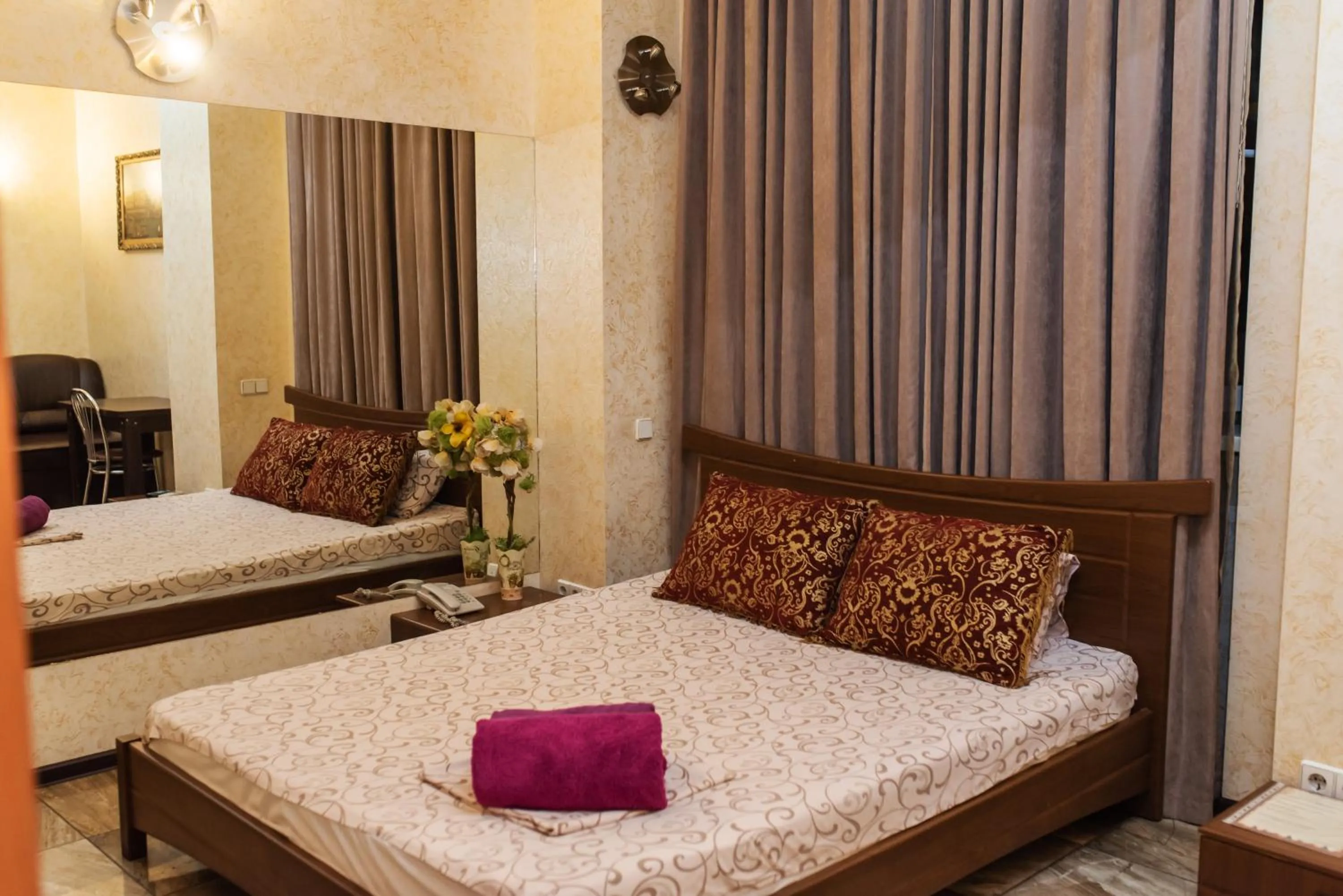 Bed in Mini Hotel Smak