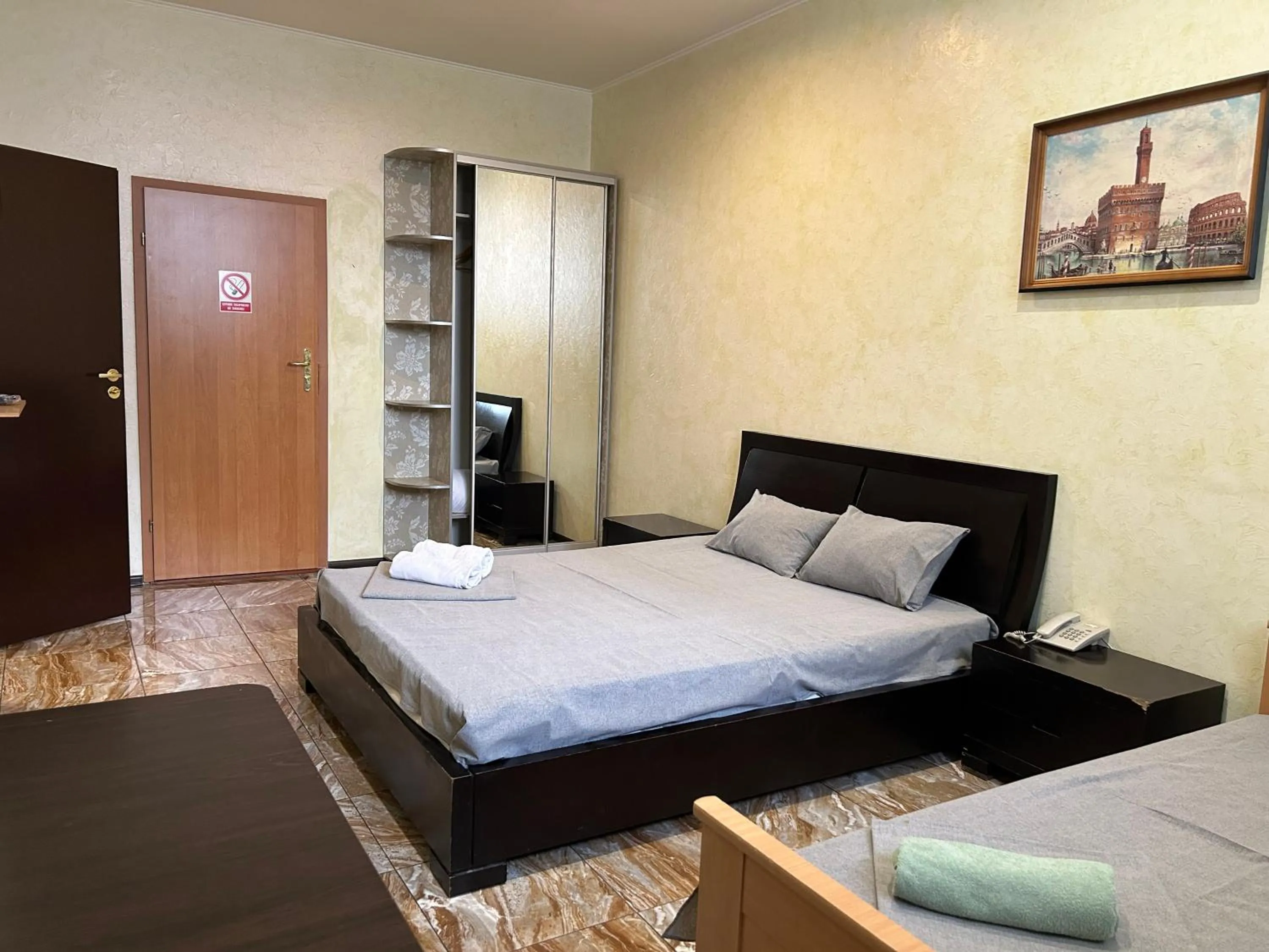 Bed in Mini Hotel Smak
