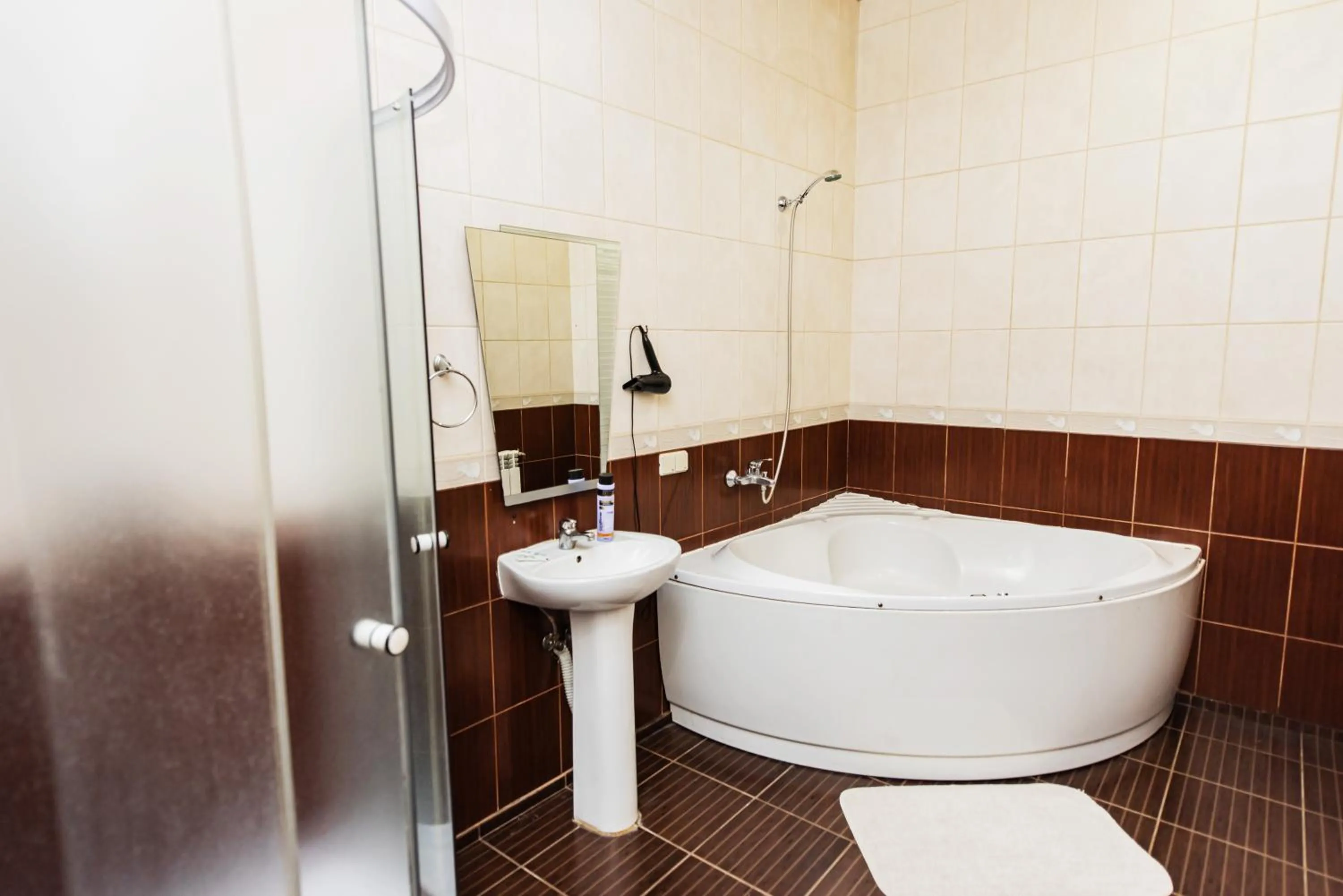 Toilet in Mini Hotel Smak