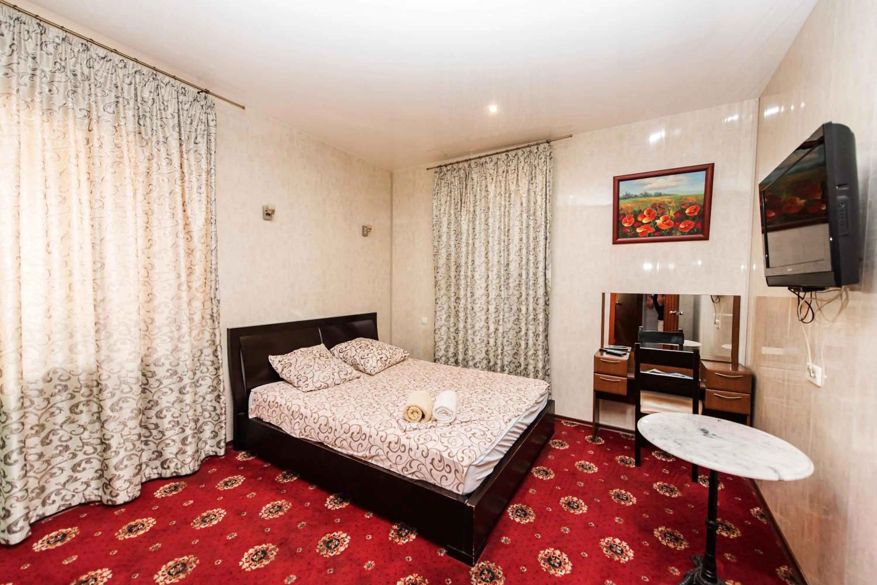 bunk bed, Bed in Mini Hotel Smak