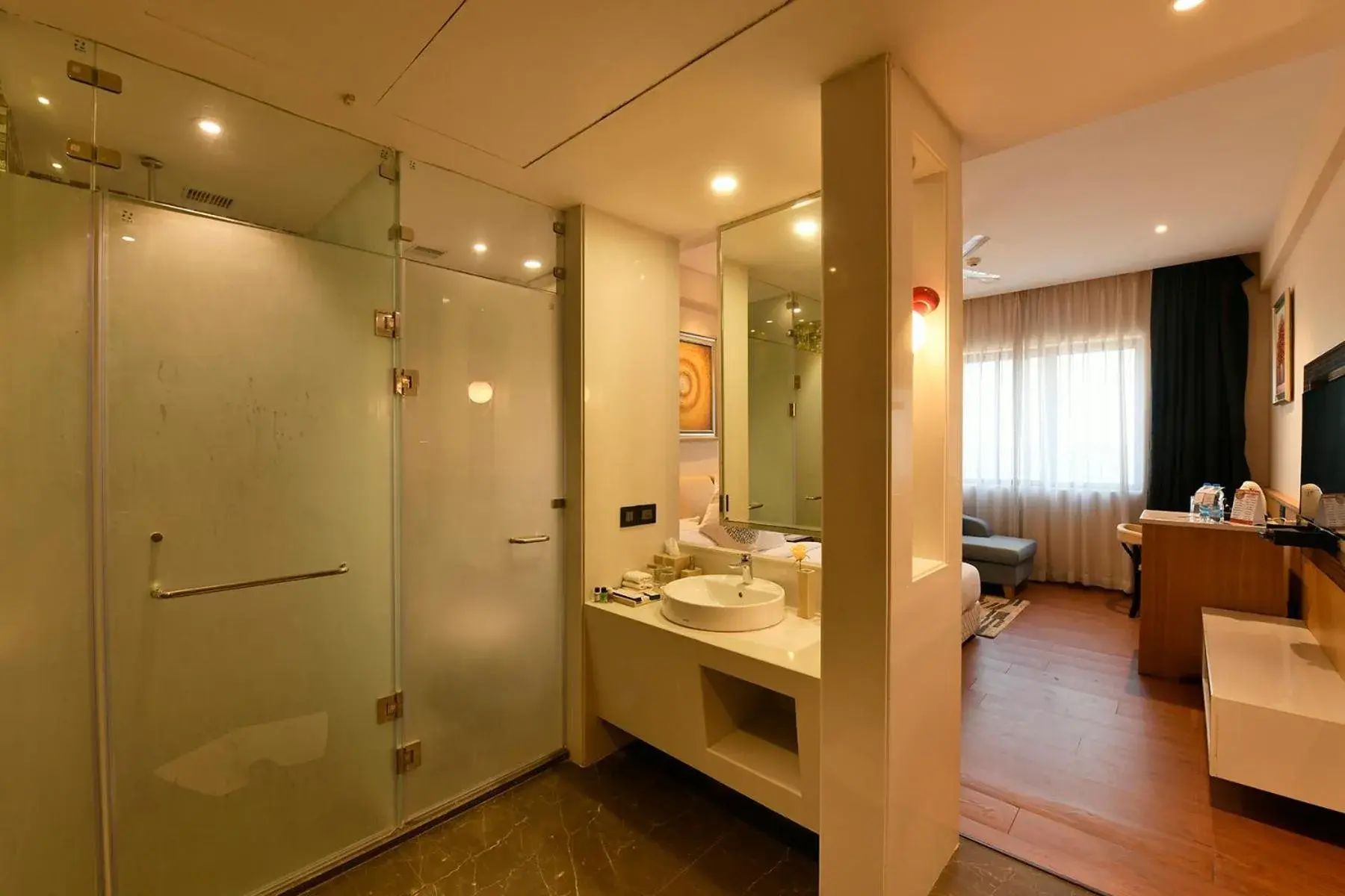 Deluxe Double Room - single occupancy in Pal Heights Mantra Deluxe Double Room - single occupancy in Pal Heights Mantra