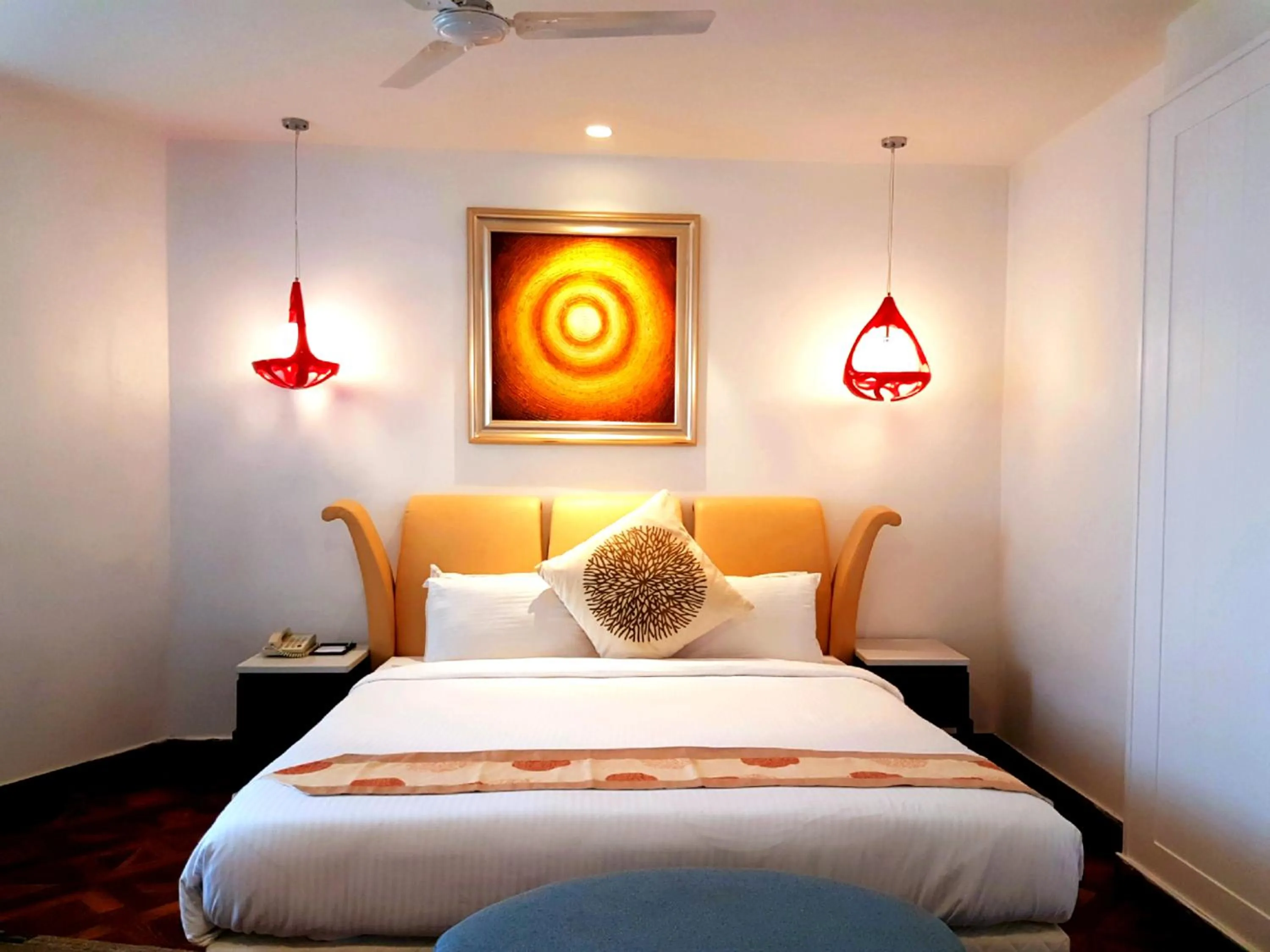 Bed in Pal Heights Mantra