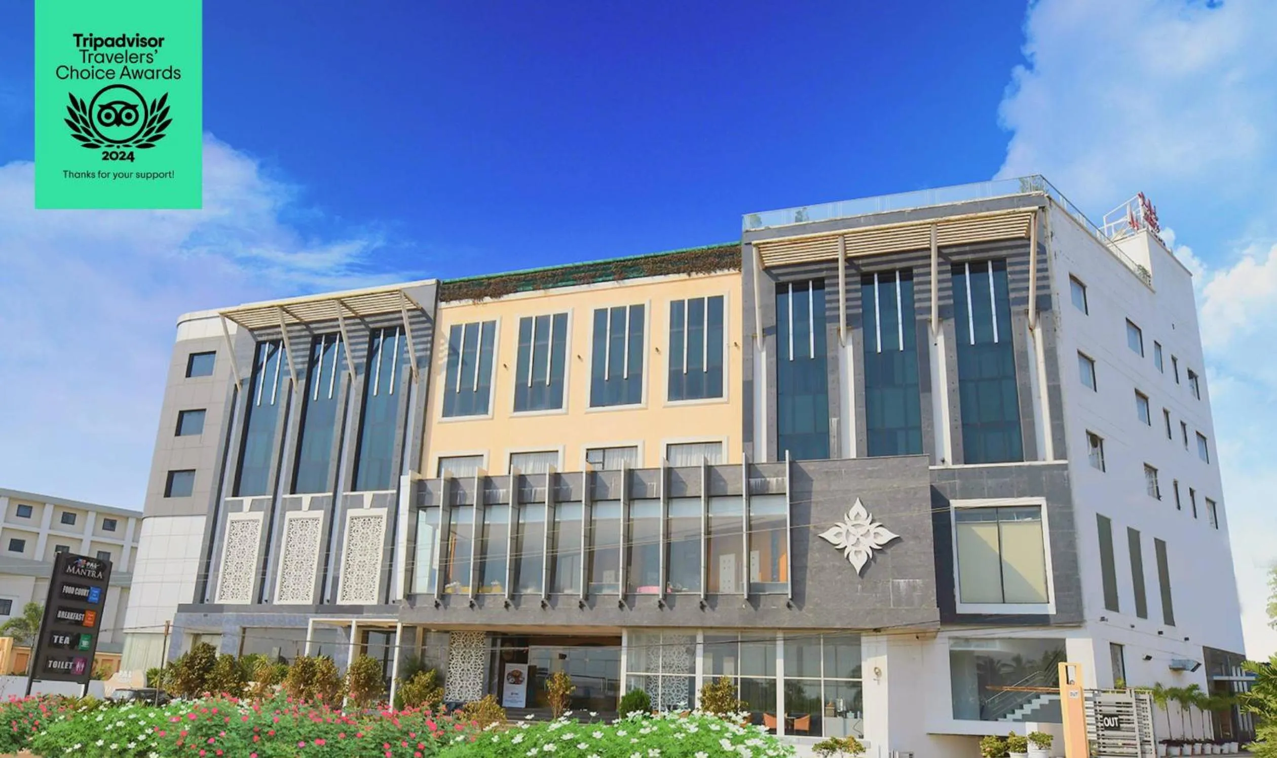 Property building in Pal Heights Mantra