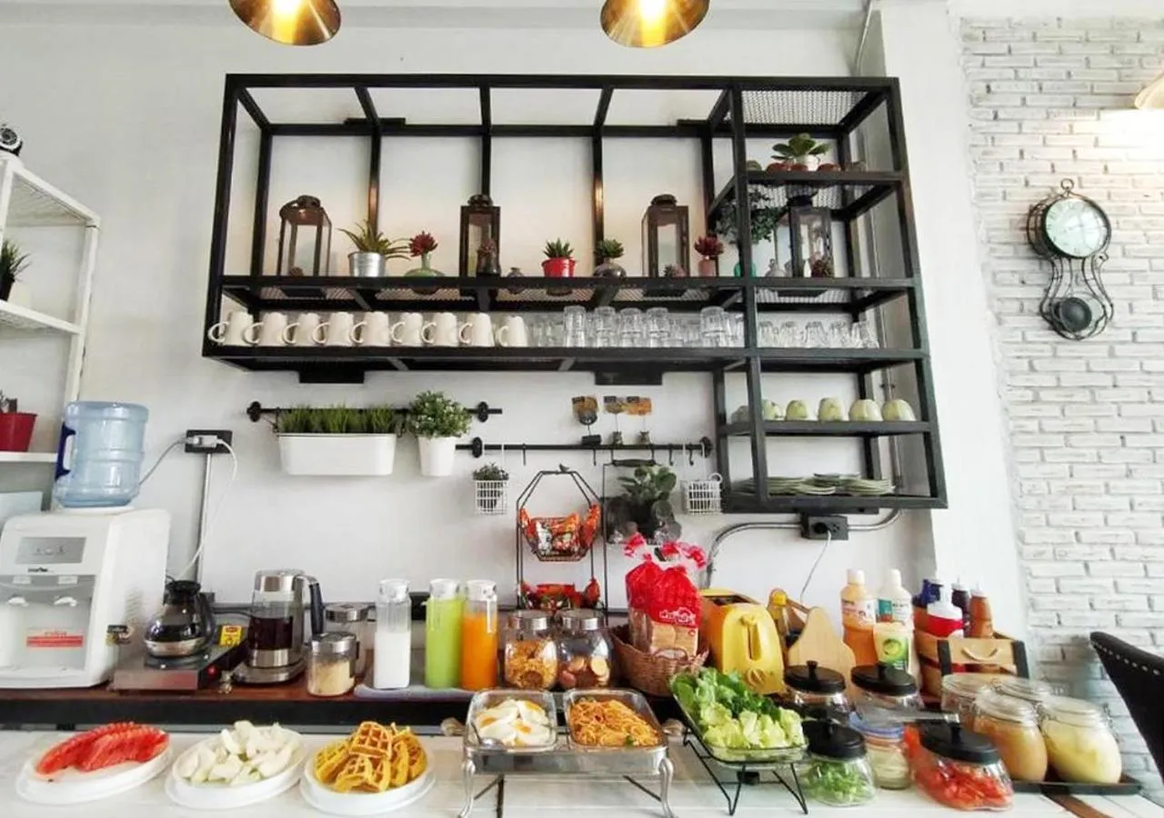 Sherloft Home & Hostel