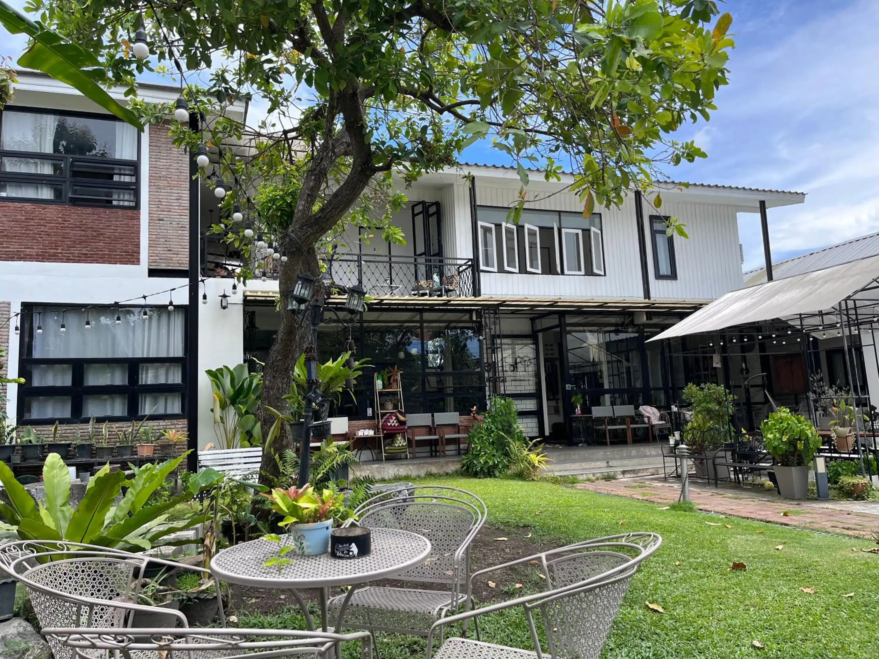 Garden view in Sherloft Home & Hostel Garden view in Sherloft Home & Hostel