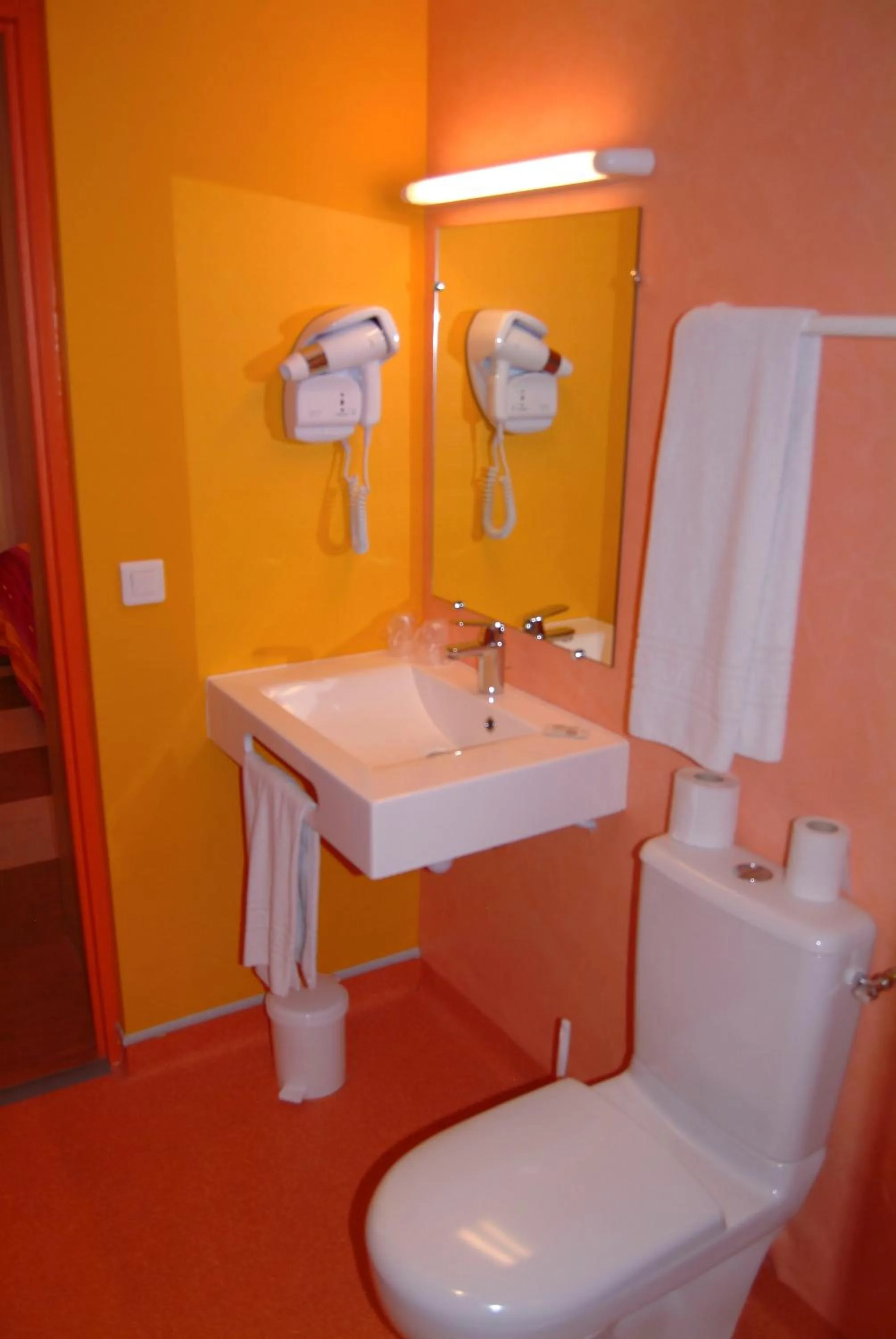 Bathroom in Hôtel Bertrand