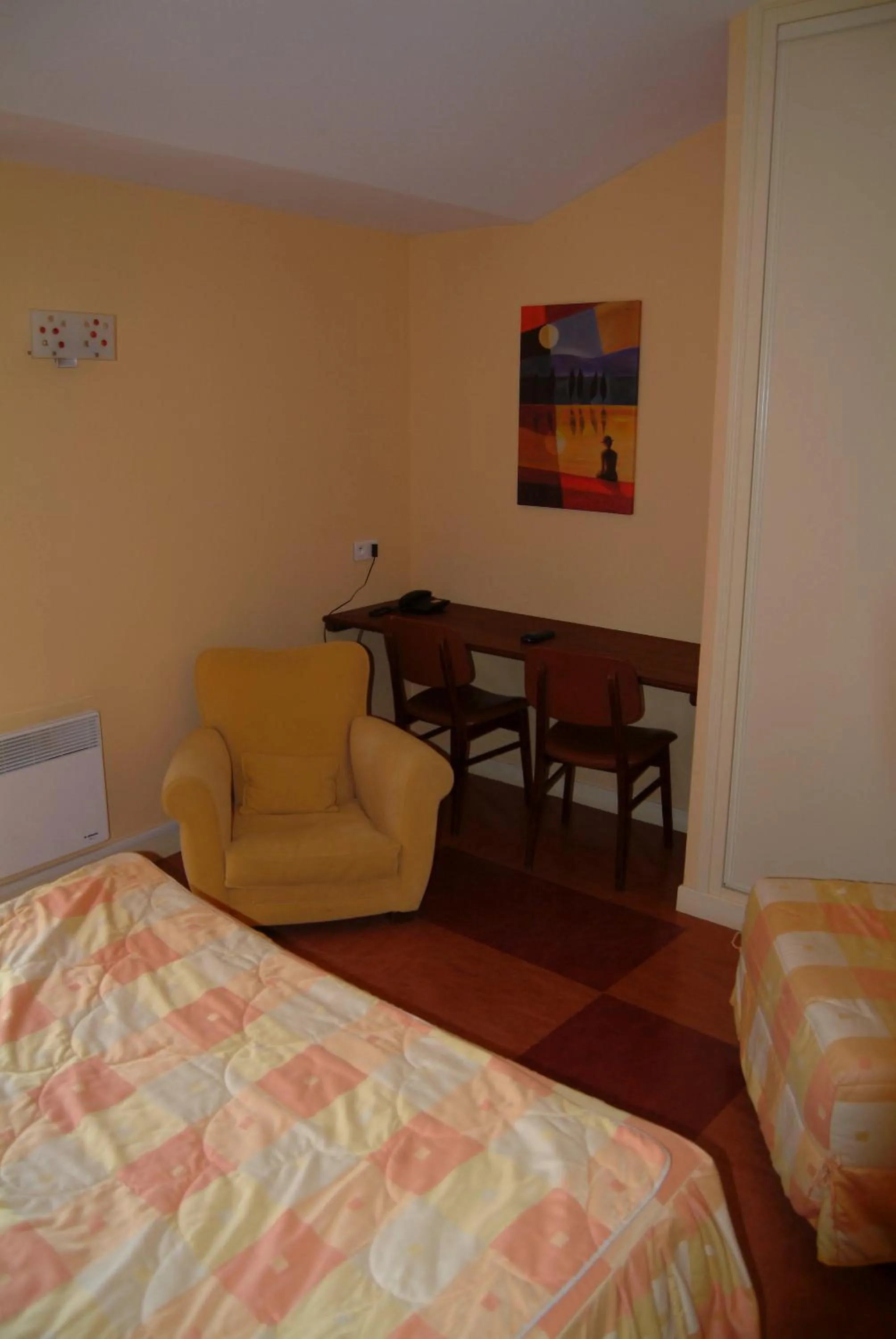 Photo of the whole room, Bed in Hôtel Bertrand