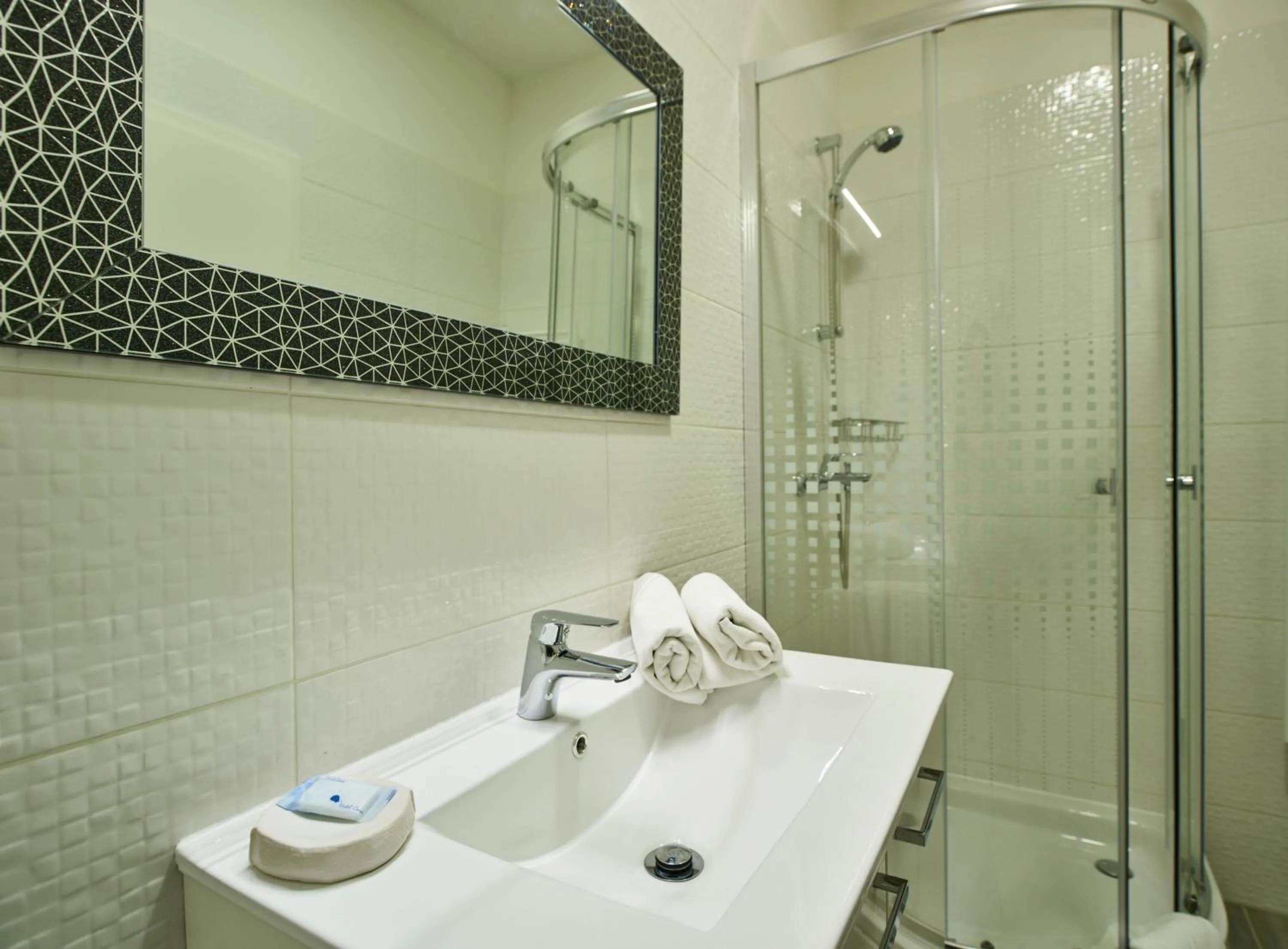 Shower in Stars of Zagreb Apartments