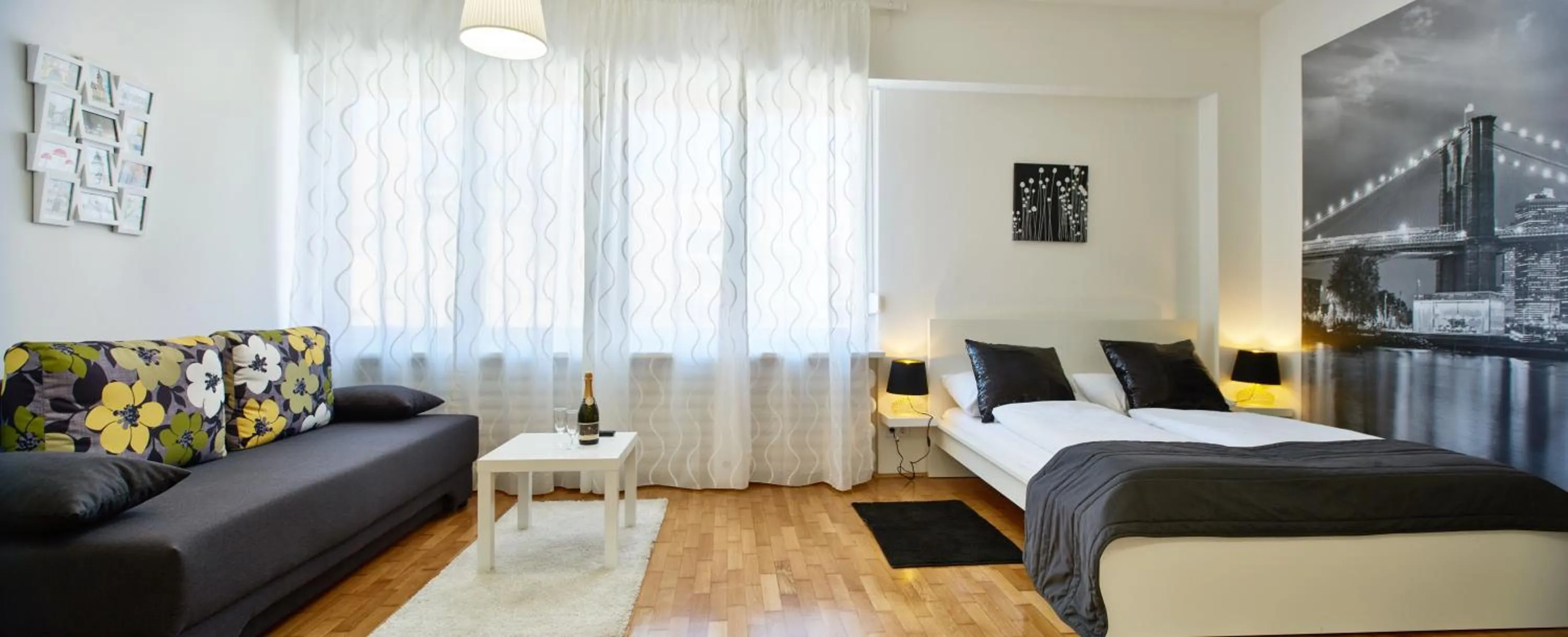 Living room, Bed in Stars of Zagreb Apartments