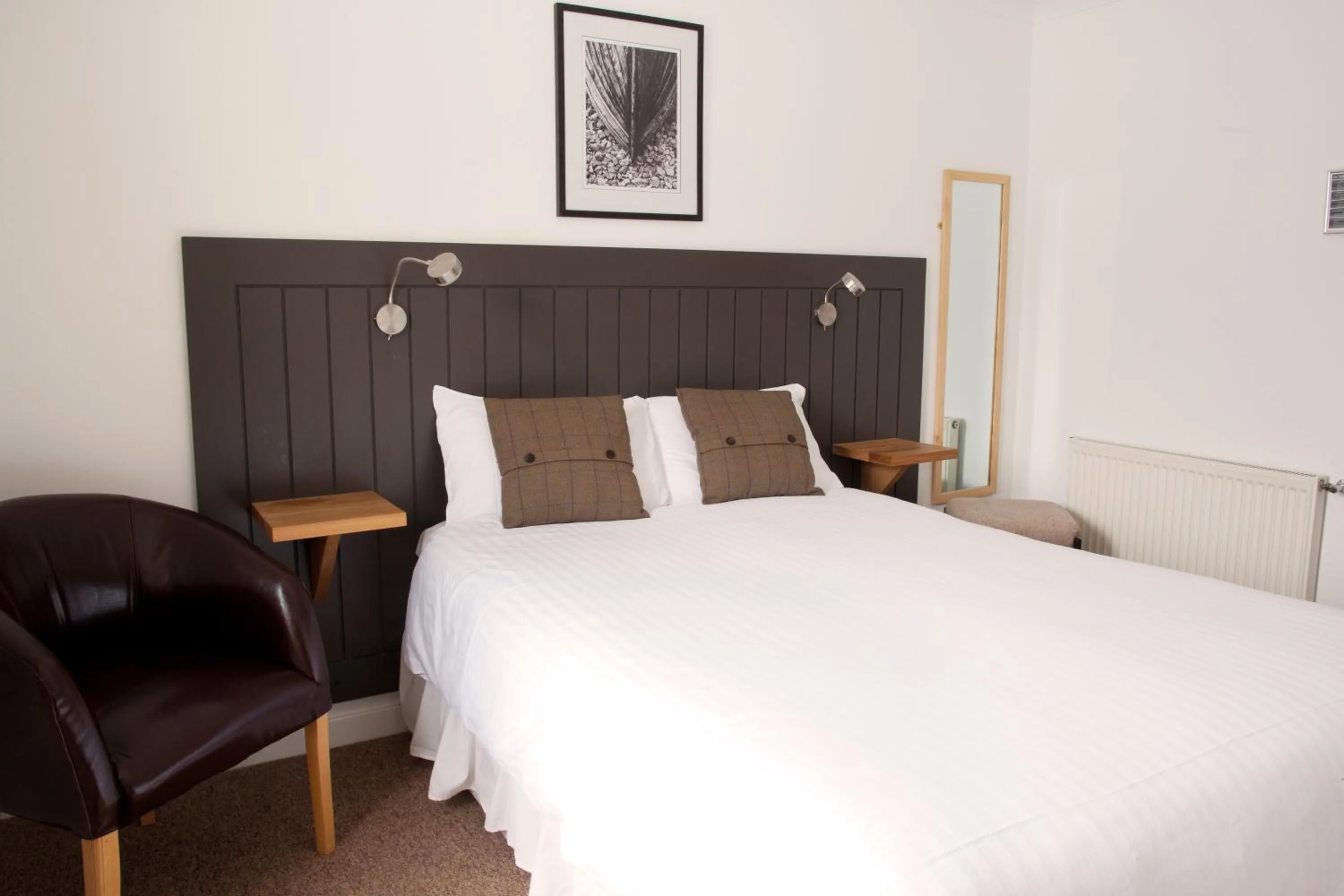 Bedroom, Bed in The Arch Inn