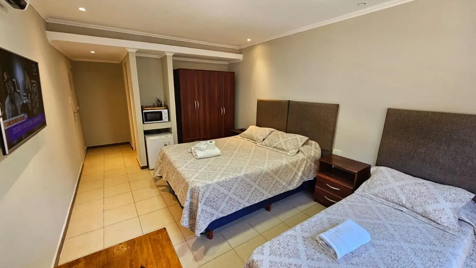 Triple Room with Balcony in Hotel Firenze Triple Room with Balcony in Hotel Firenze