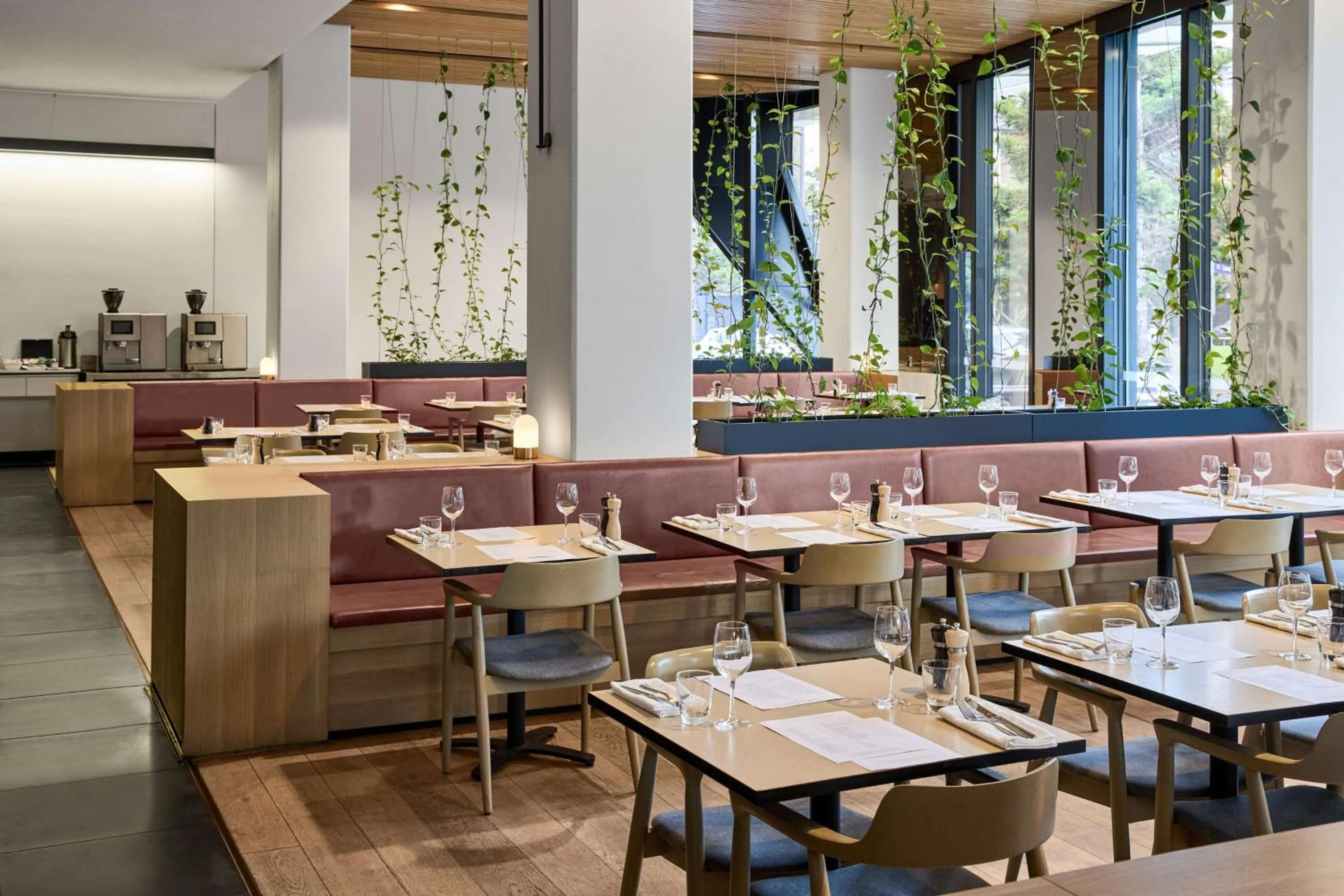 Restaurant/places to eat in Four Points by Sheraton Melbourne Docklands