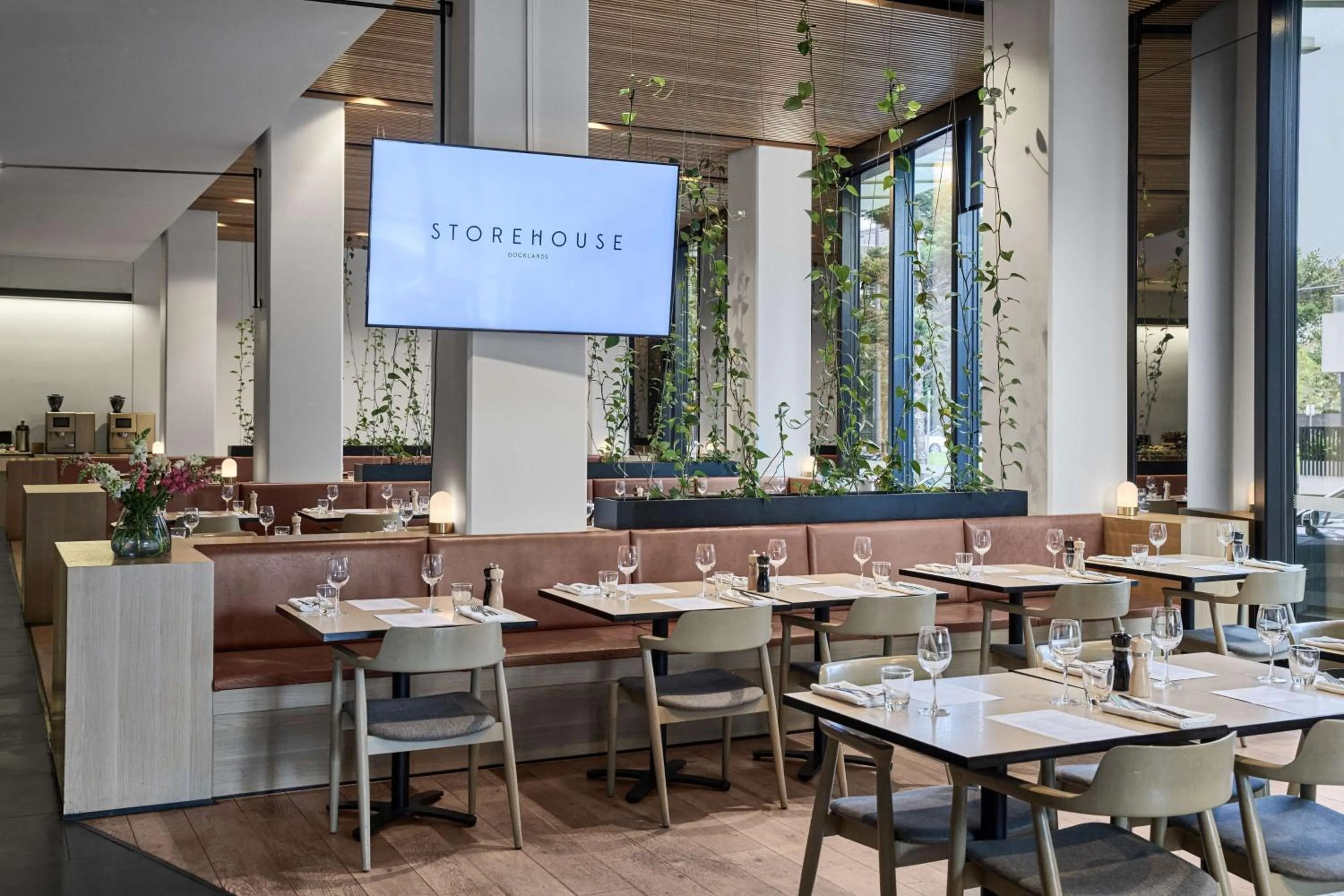 Restaurant/places to eat in Four Points by Sheraton Melbourne Docklands