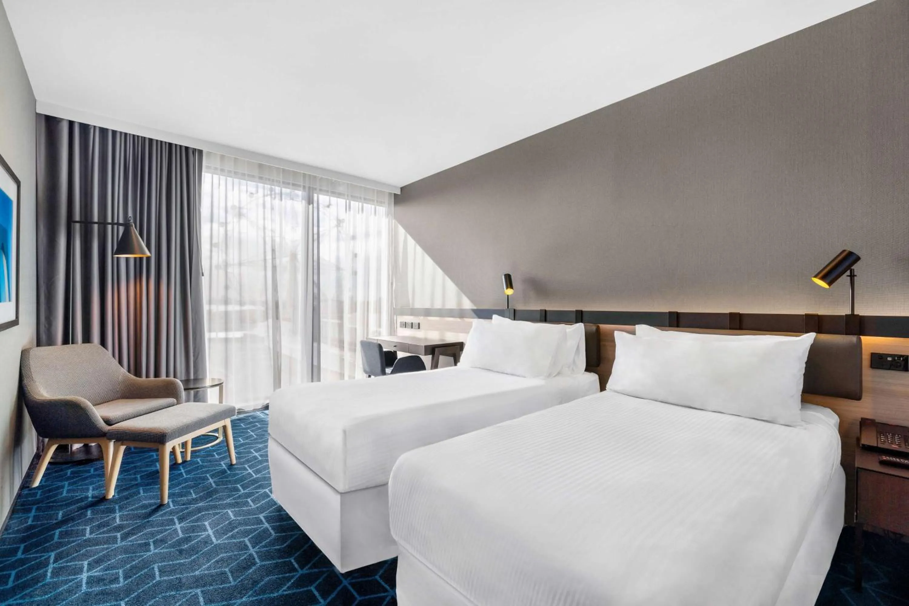 Bedroom, Bed in Four Points by Sheraton Melbourne Docklands