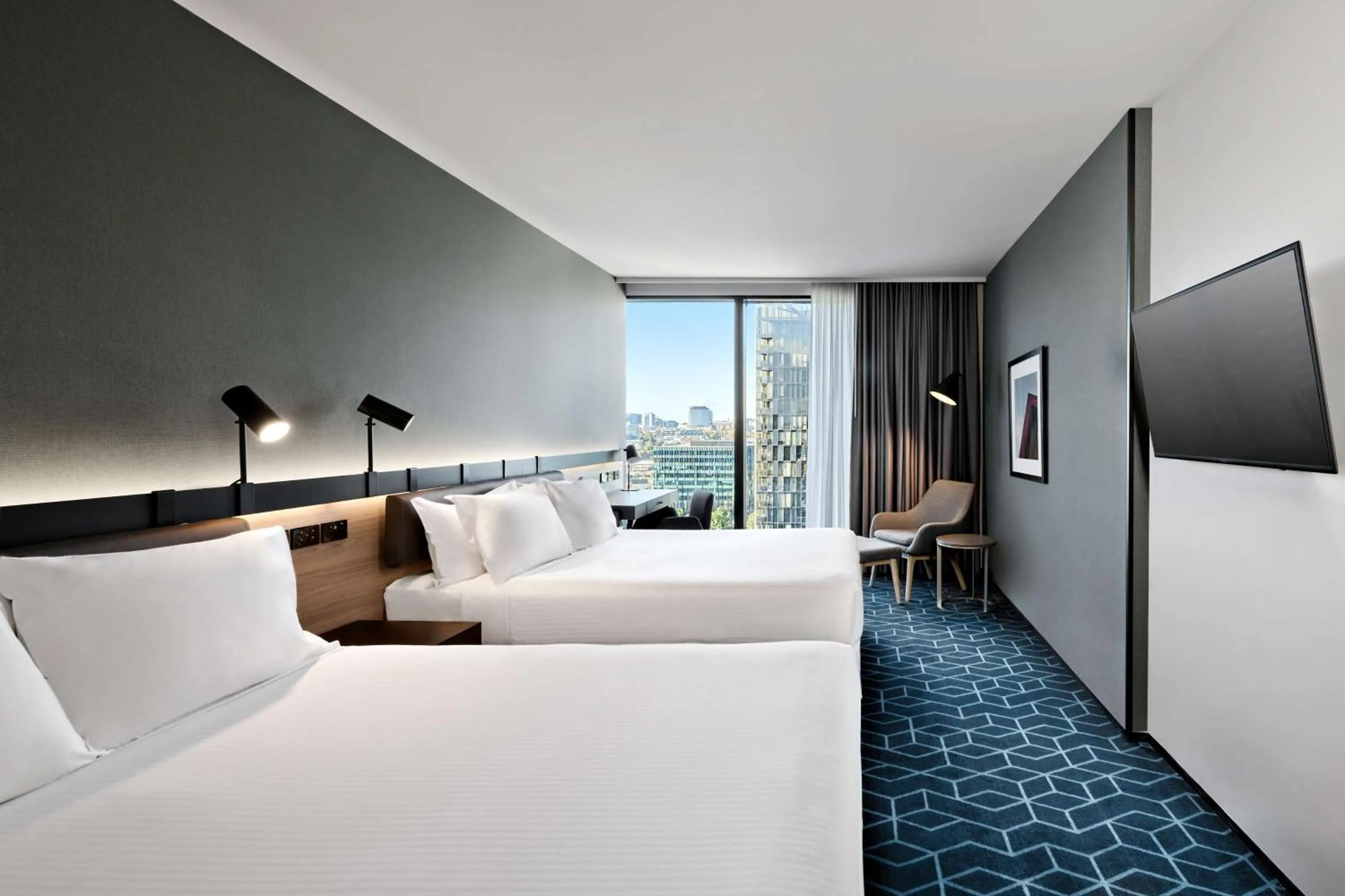 Bedroom, Bed in Four Points by Sheraton Melbourne Docklands