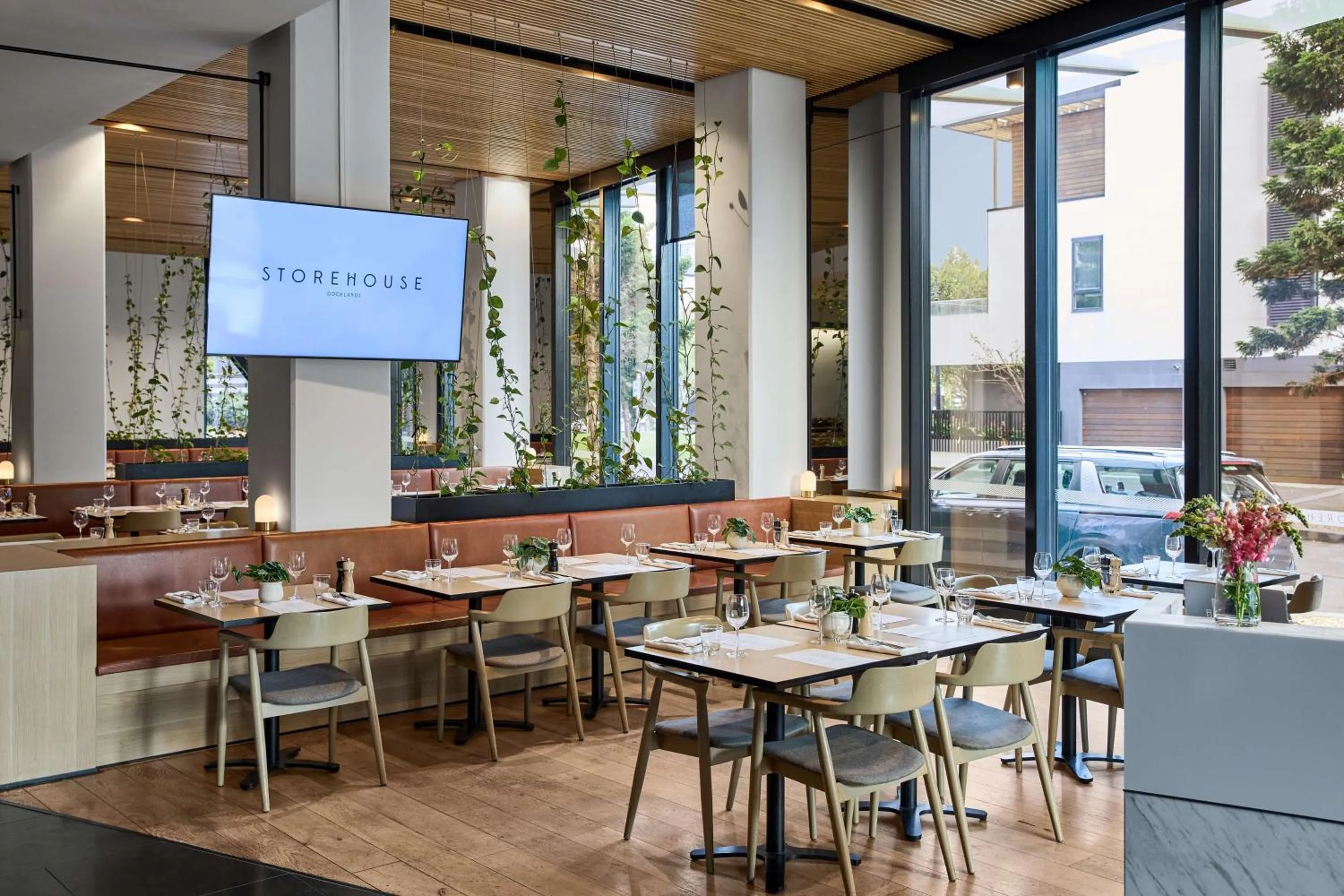 Restaurant/places to eat in Four Points by Sheraton Melbourne Docklands