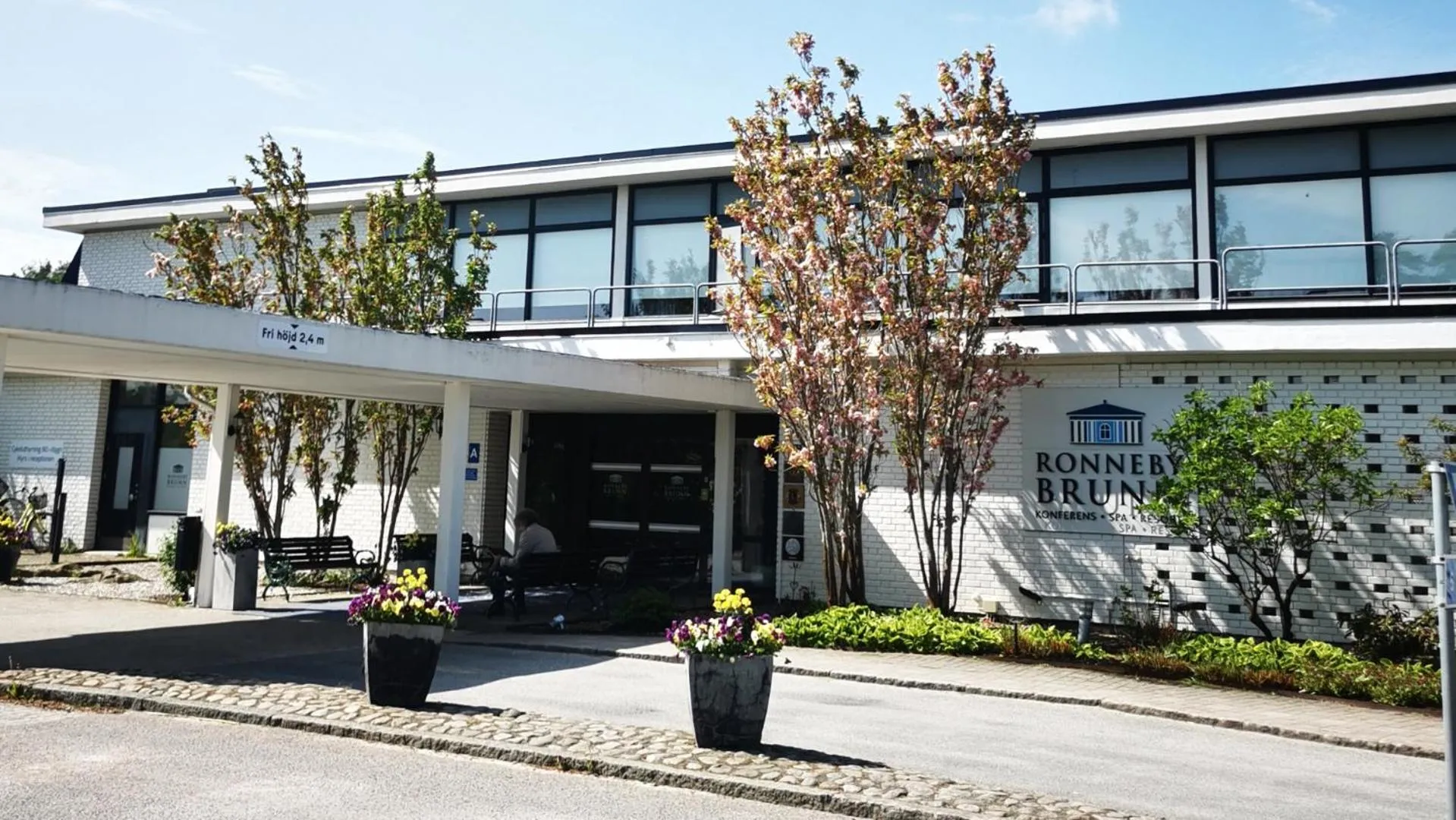 Facade/entrance in Ronneby Brunn