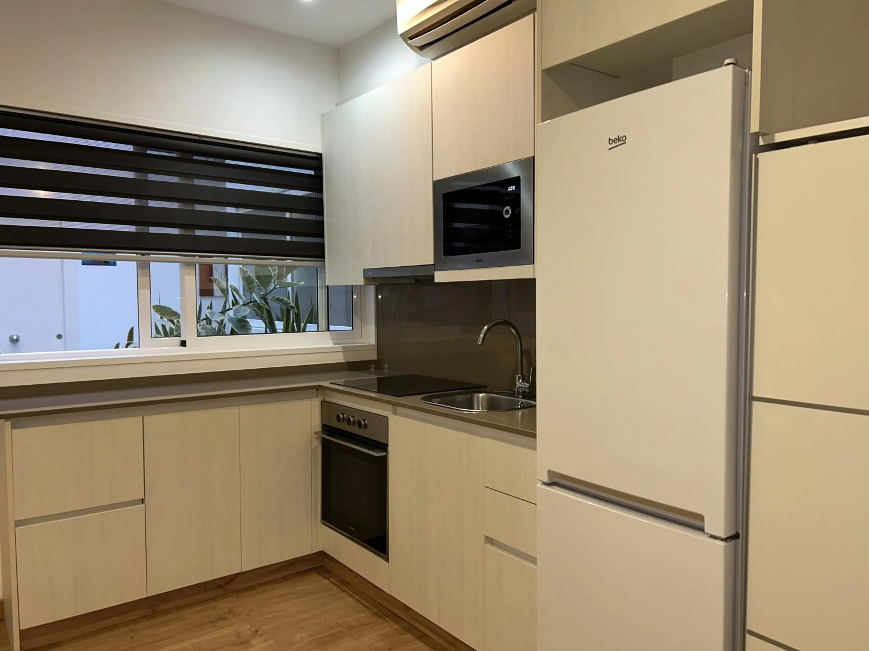 Kitchen or kitchenette in Apartahotel Baldiri