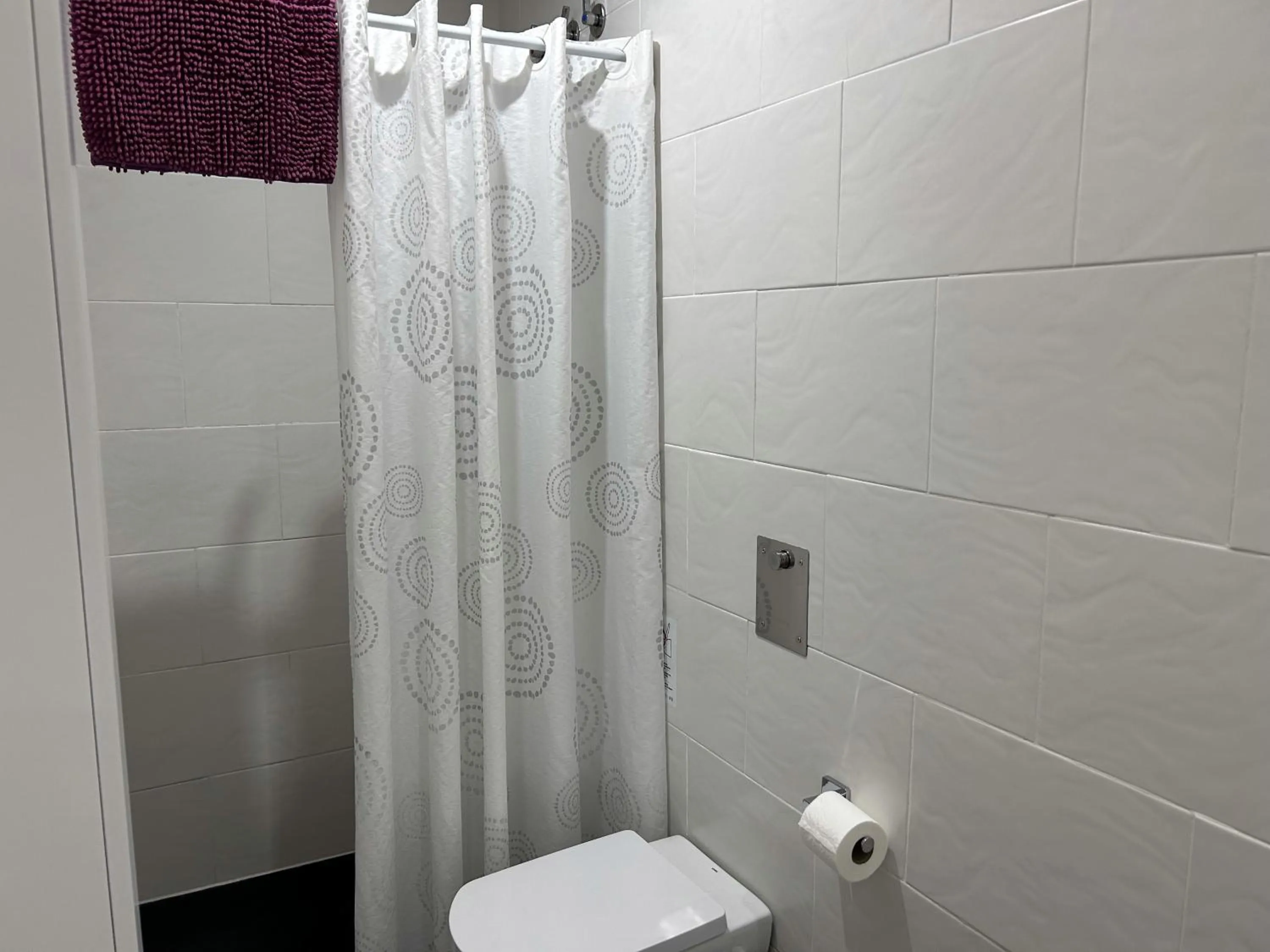 Shower in Apartahotel Baldiri