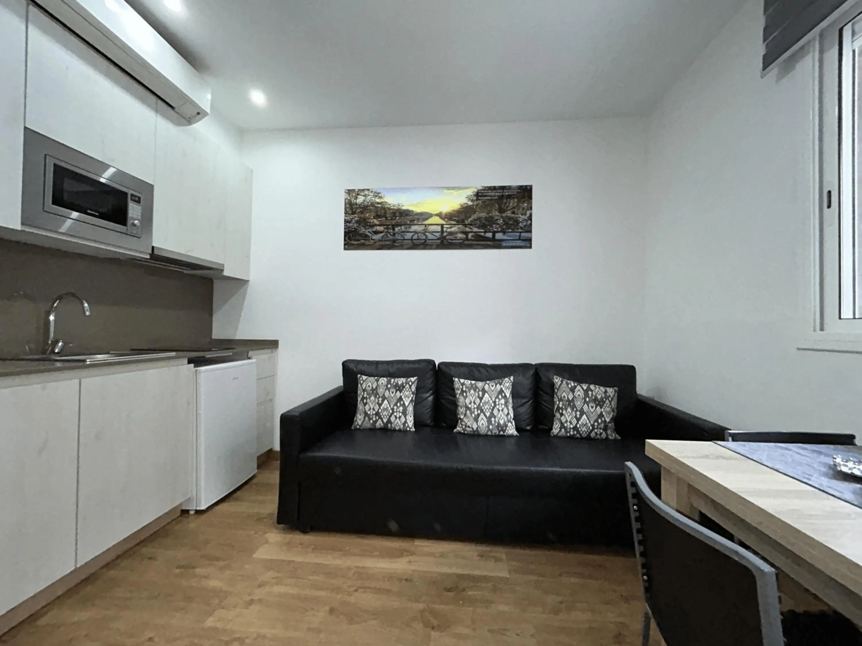 Kitchen or kitchenette in Apartahotel Baldiri