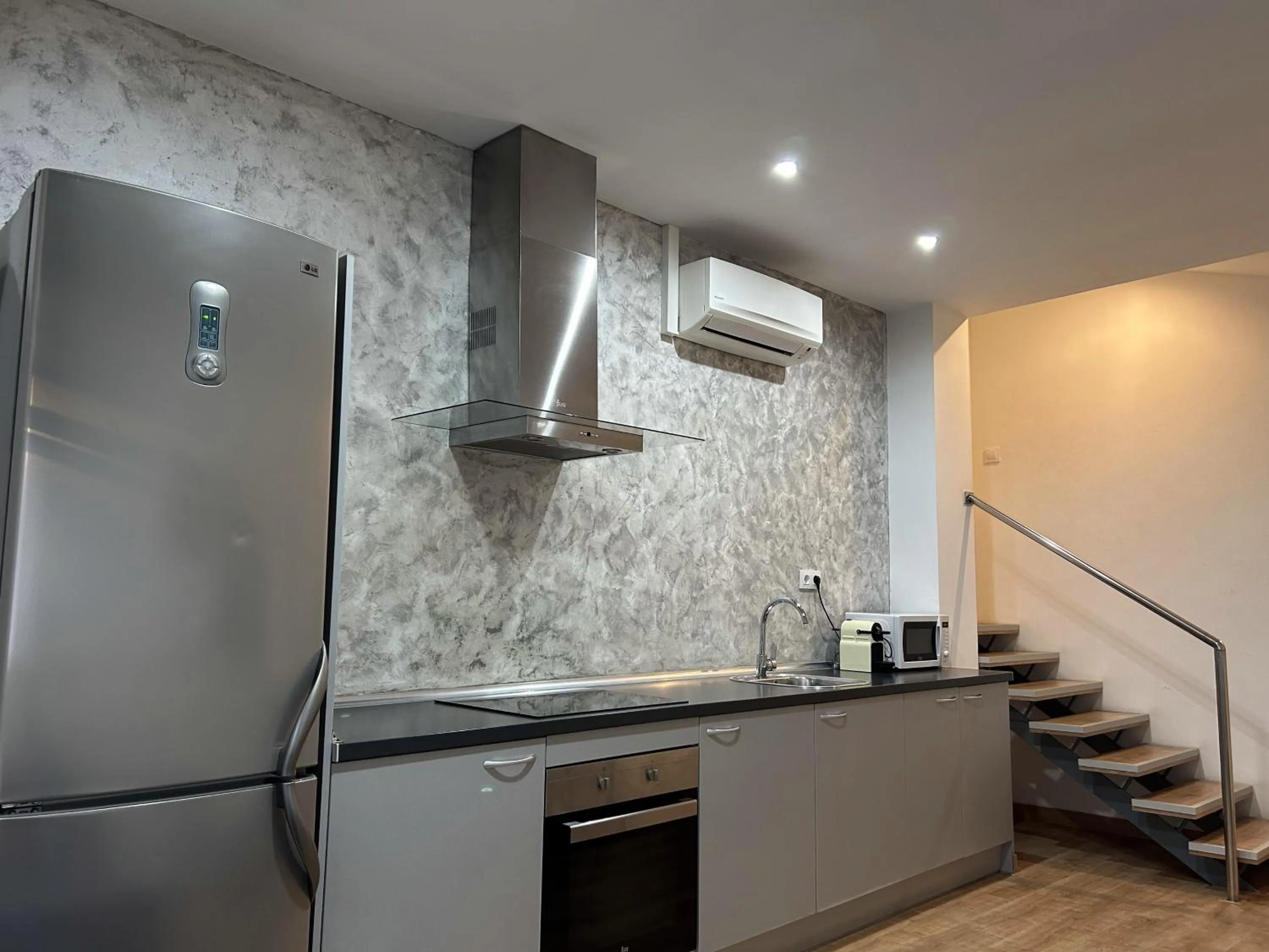 Kitchen or kitchenette in Apartahotel Baldiri