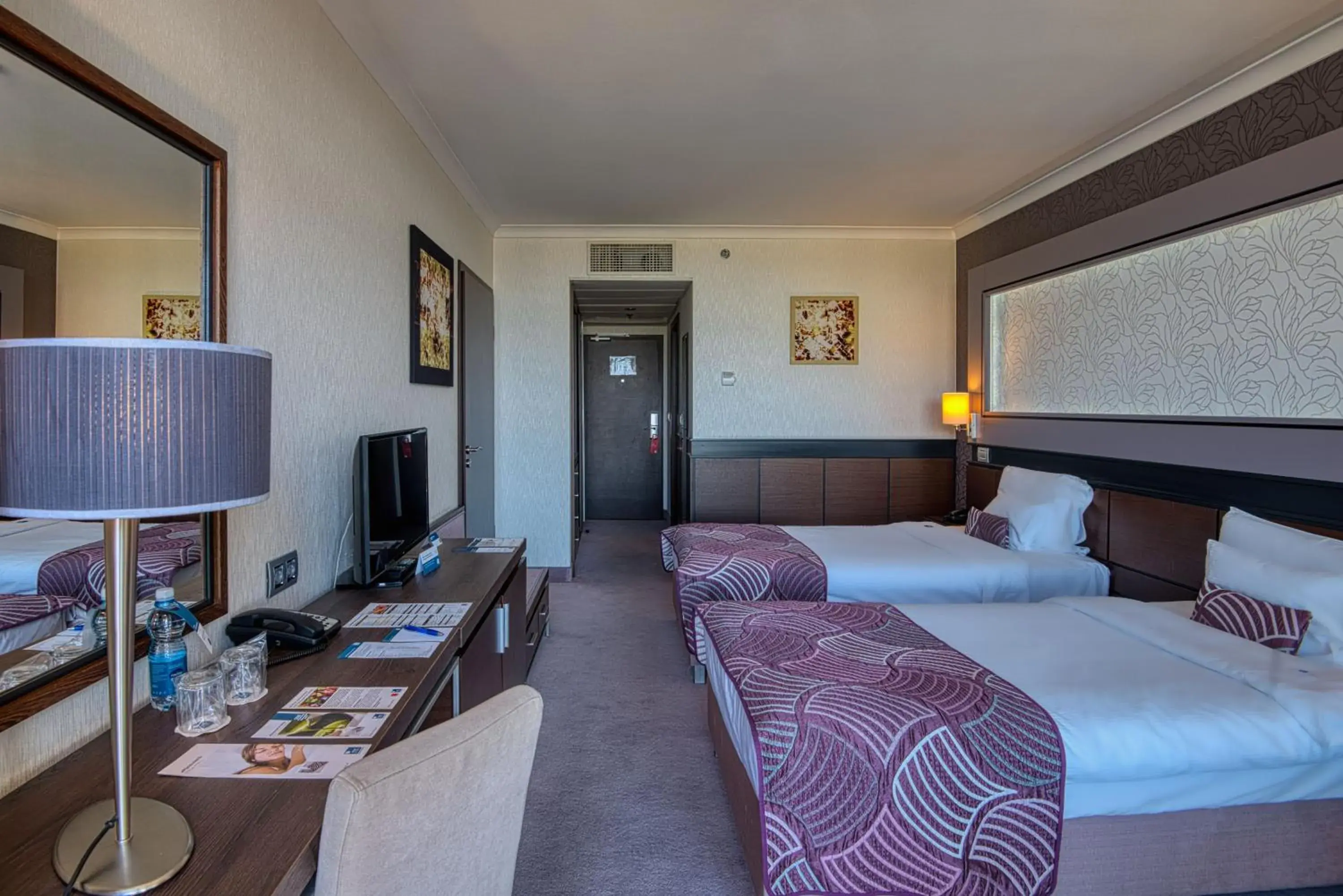 Property building, Bed in Aquaworld Resort Budapest Property building, Bed in Aquaworld Resort Budapest