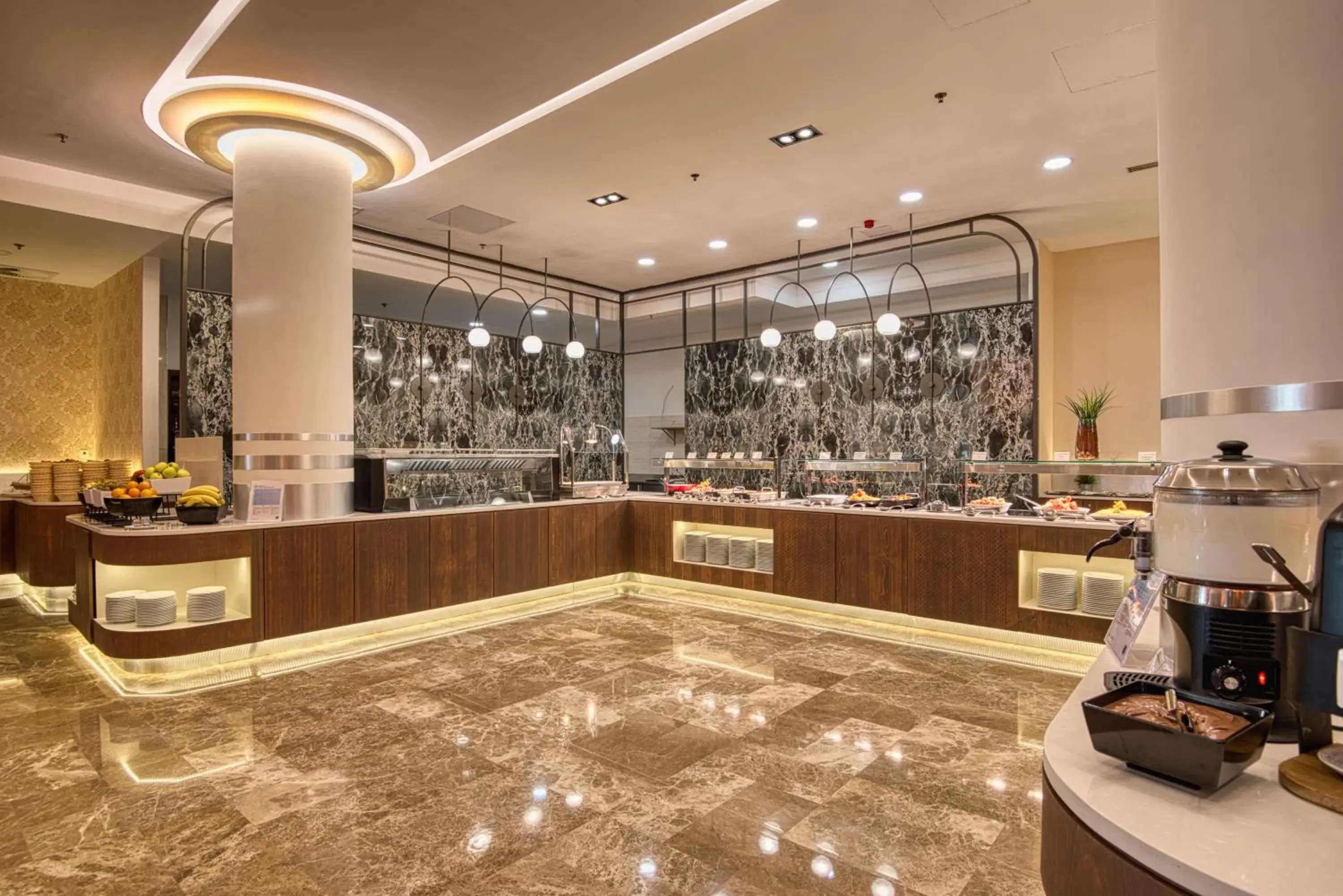 Restaurant/places to eat in Aquaworld Resort Budapest Restaurant/places to eat in Aquaworld Resort Budapest