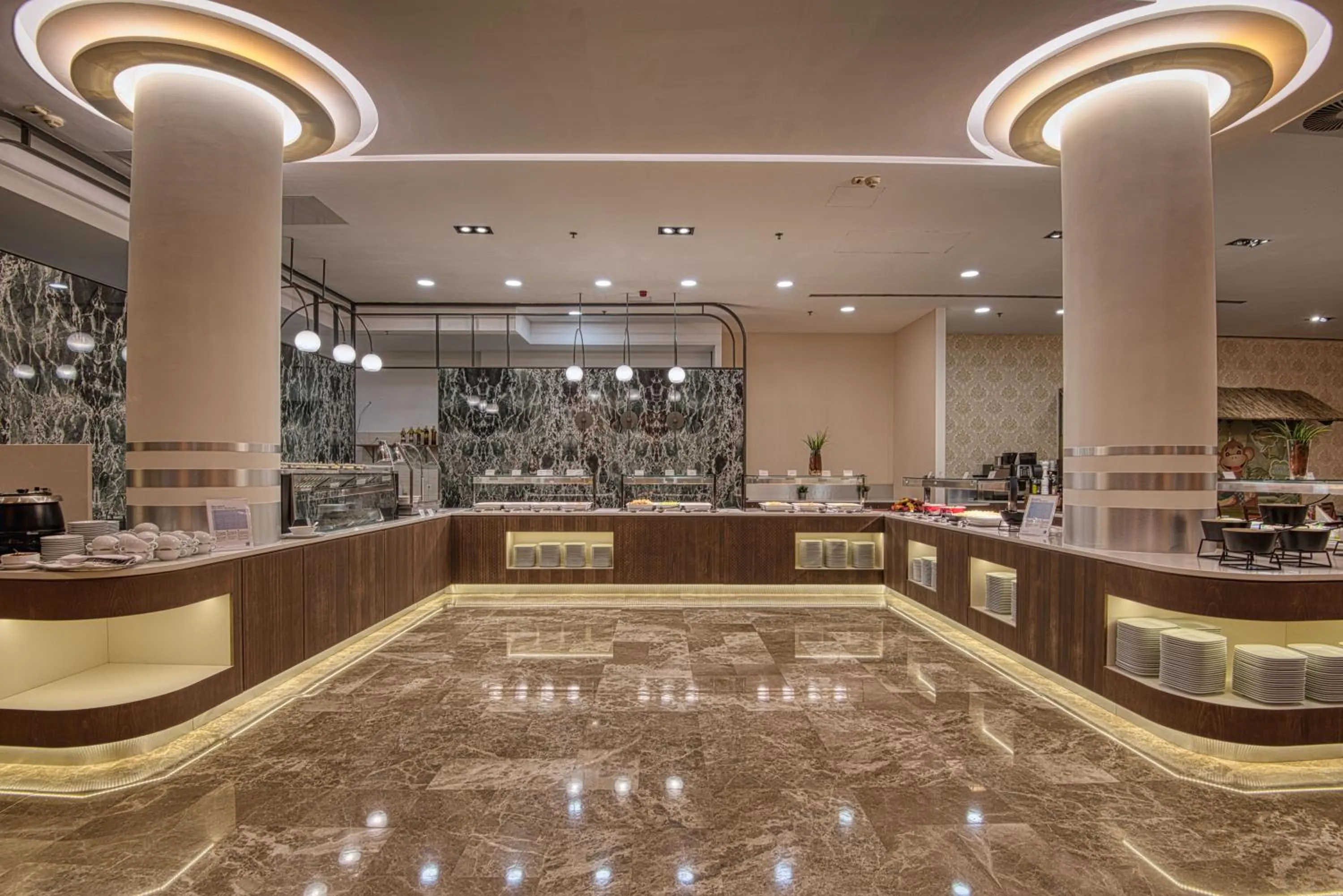 Restaurant/places to eat in Aquaworld Resort Budapest