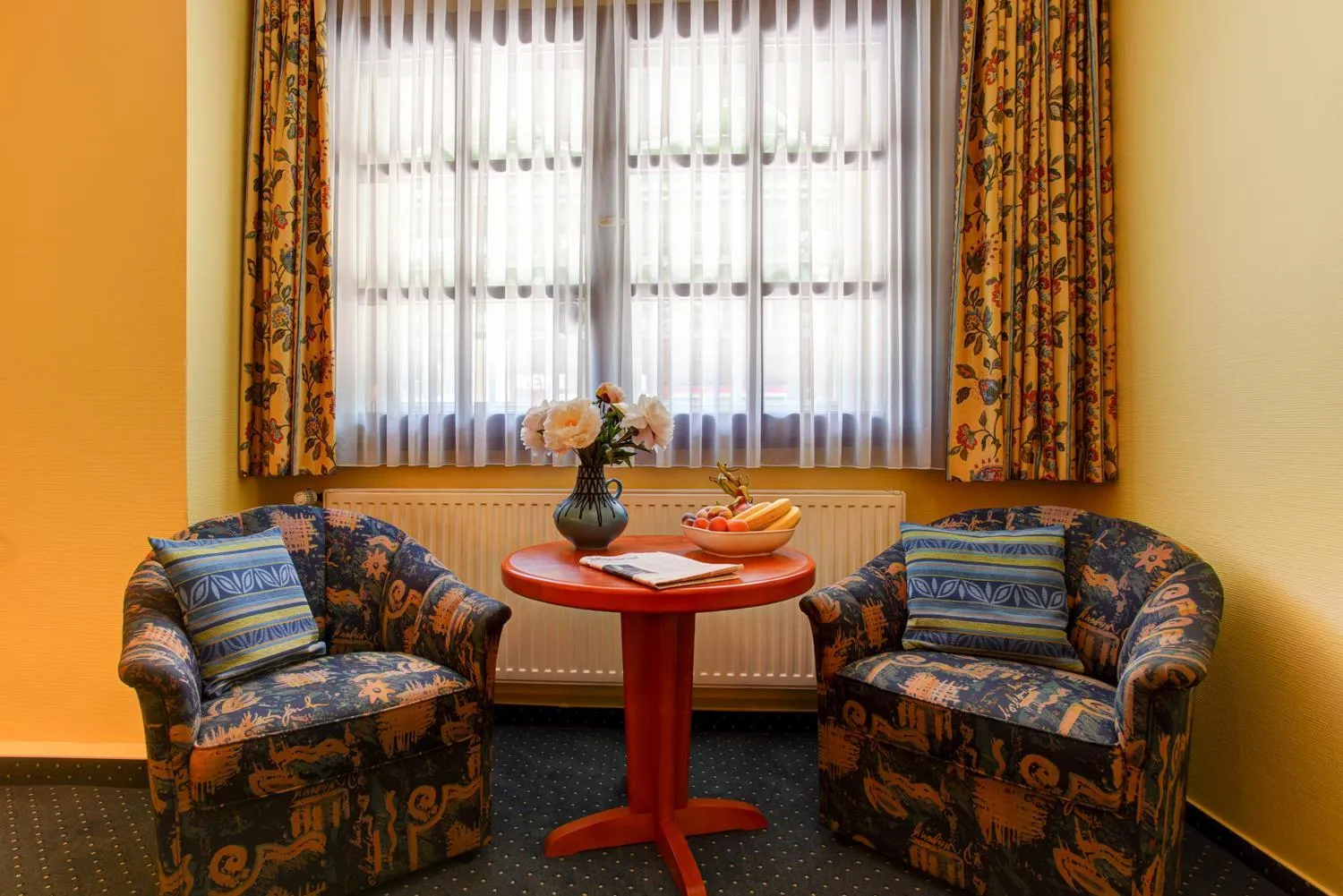 Decorative detail in Hotel Elbinsel free parking