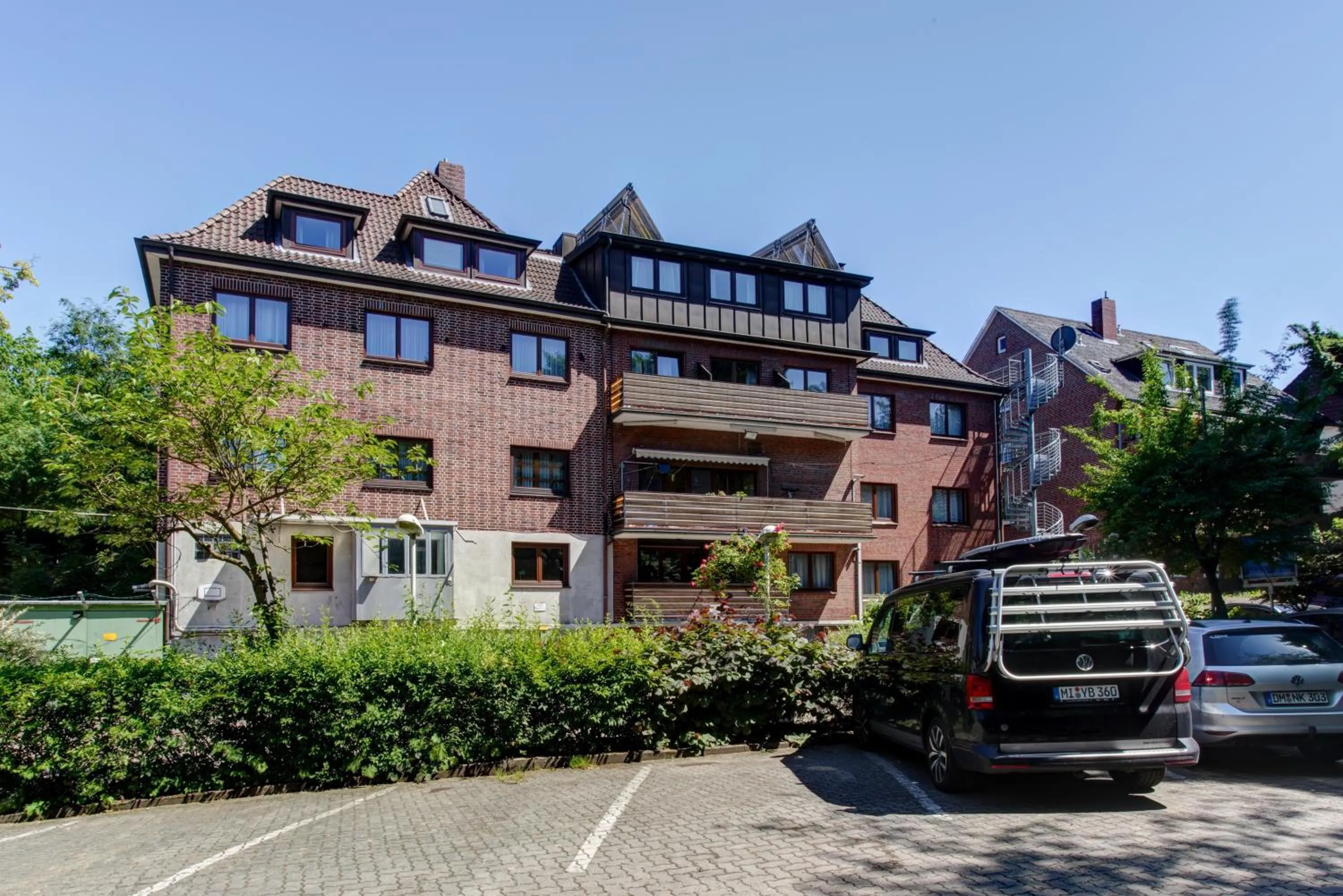 Parking in Hotel Elbinsel free parking