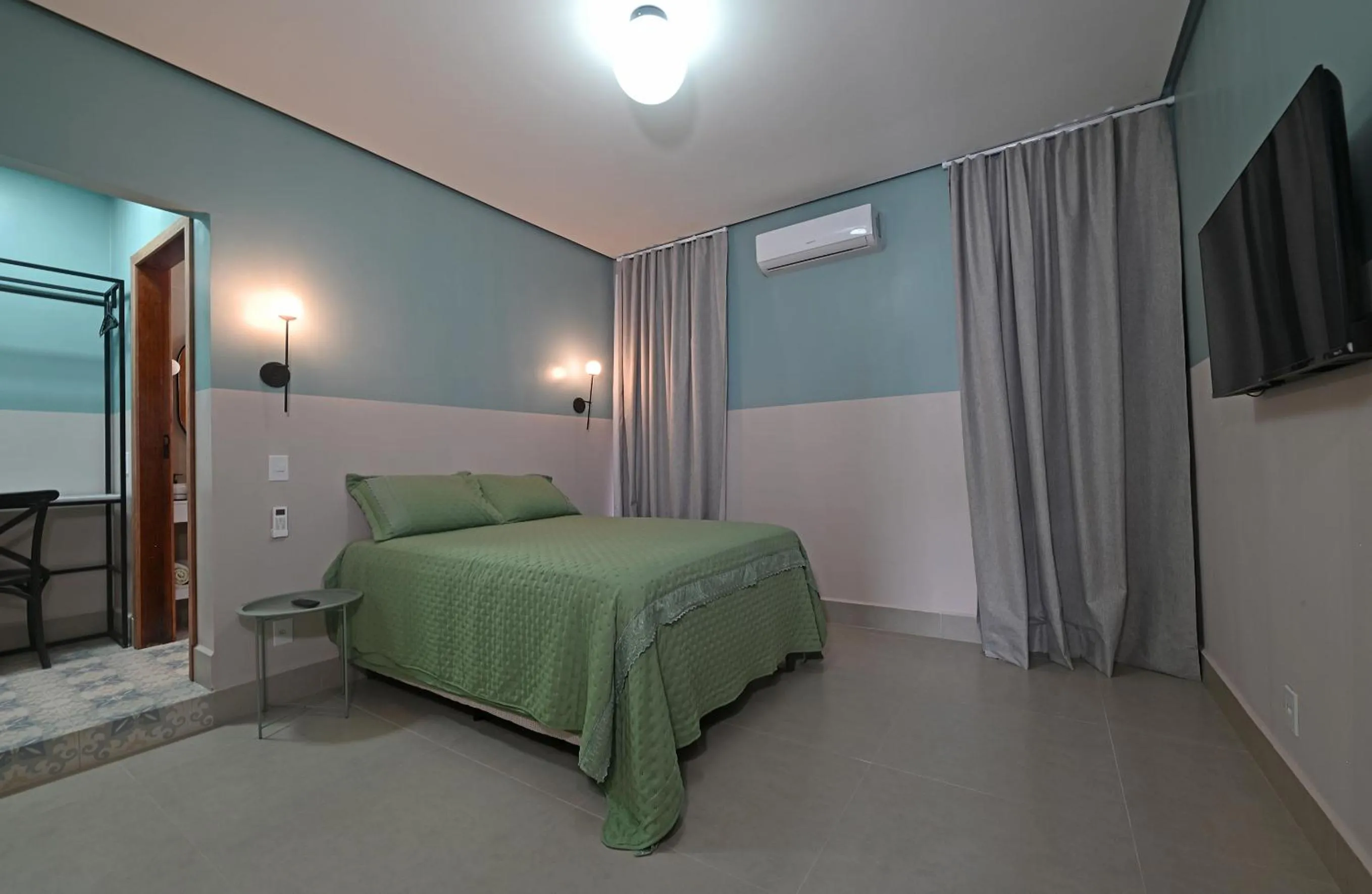 Bedroom, Bed in Hotel e Pousada O Casarão