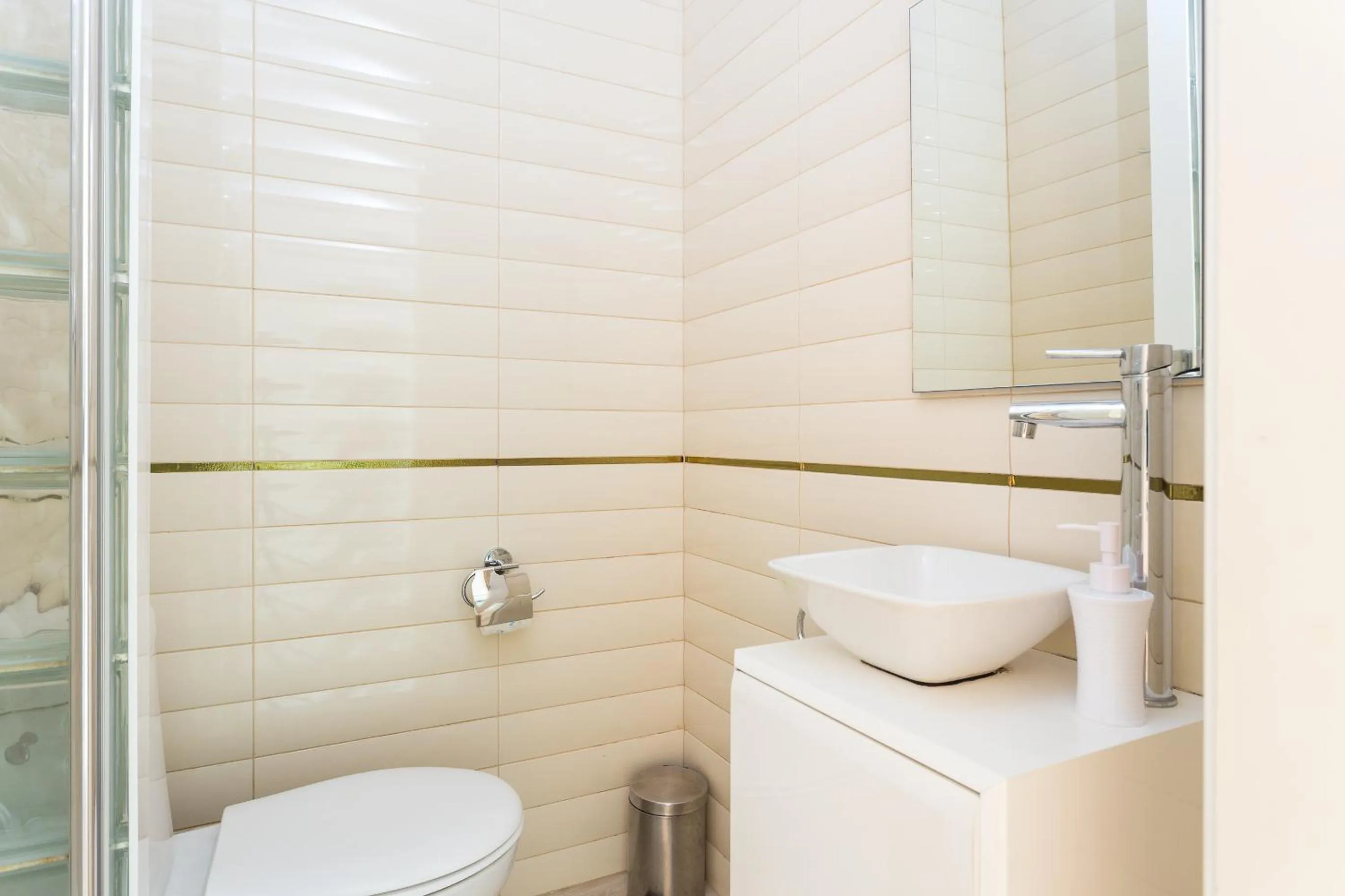 Toilet in Casa Cosi Letamendi