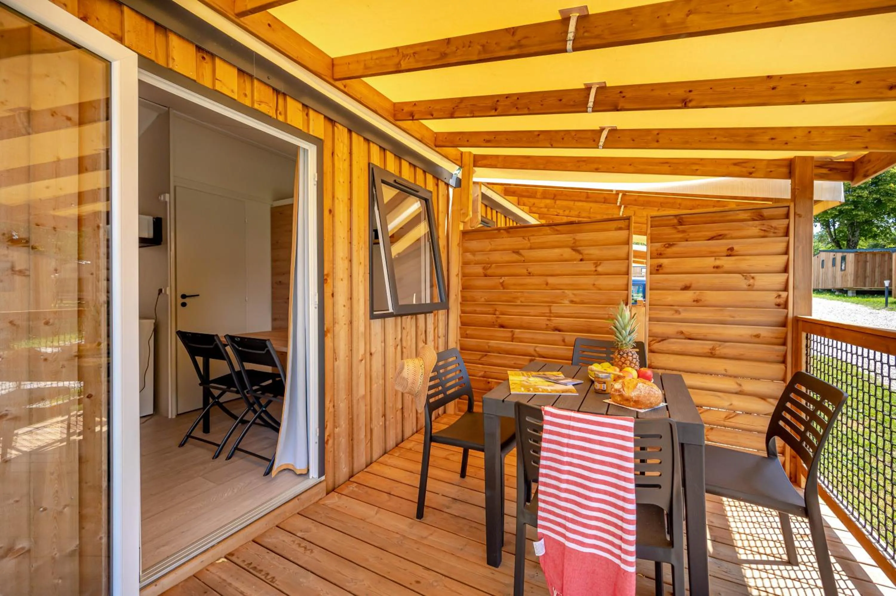 Patio in Camping Capfun La Bretèche