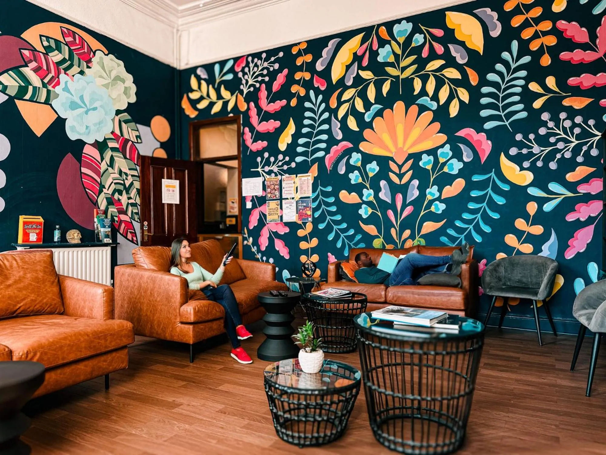 Communal lounge/ TV room in Gardiner House Hostel