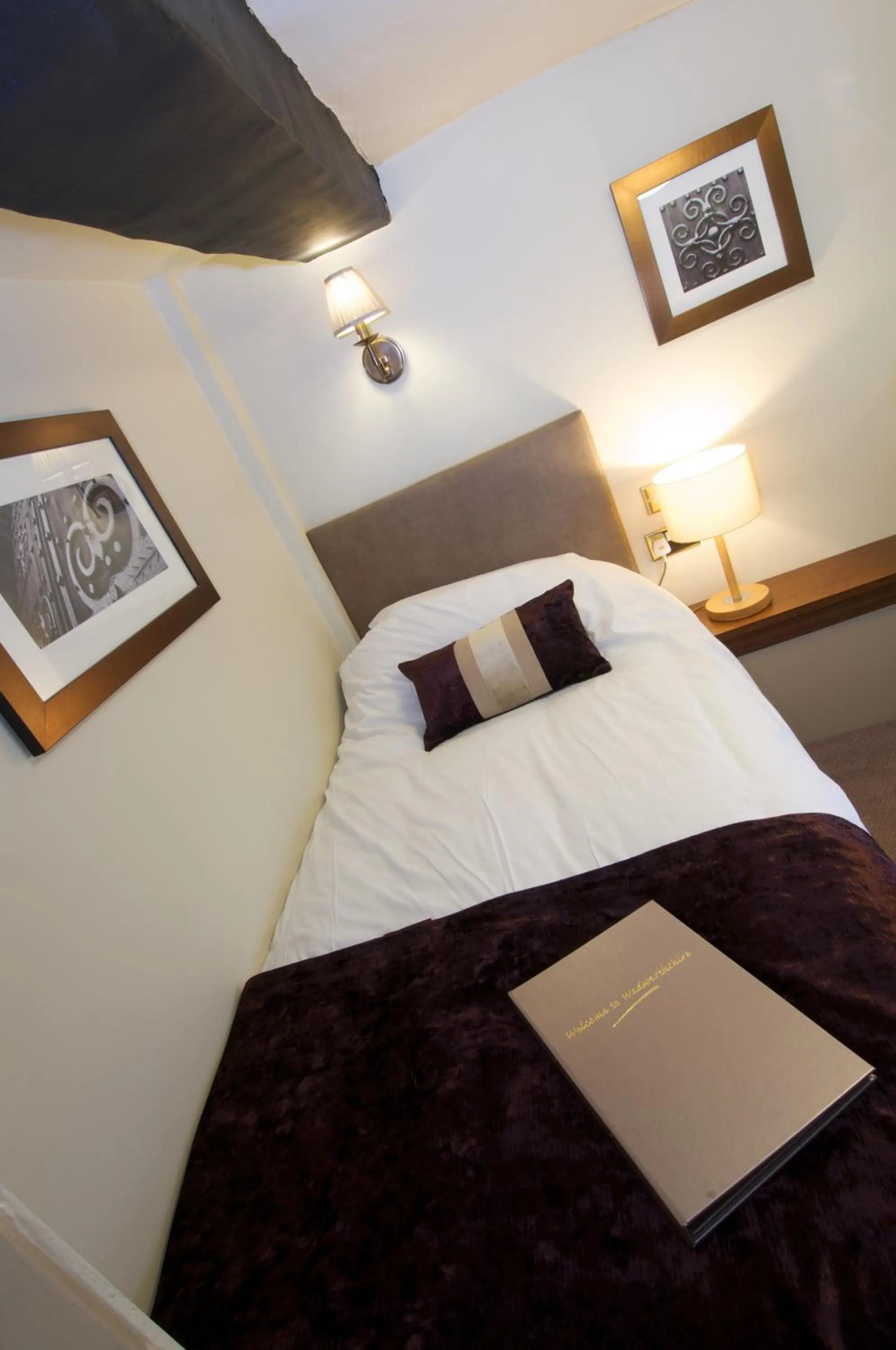 Bed in The Talbot Hotel