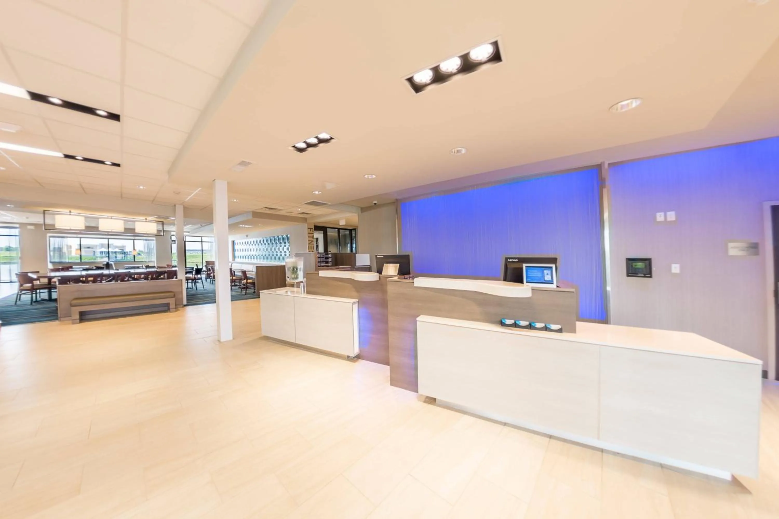 Lobby or reception in Fairfield Inn & Suites by Marriott Des Moines Altoona