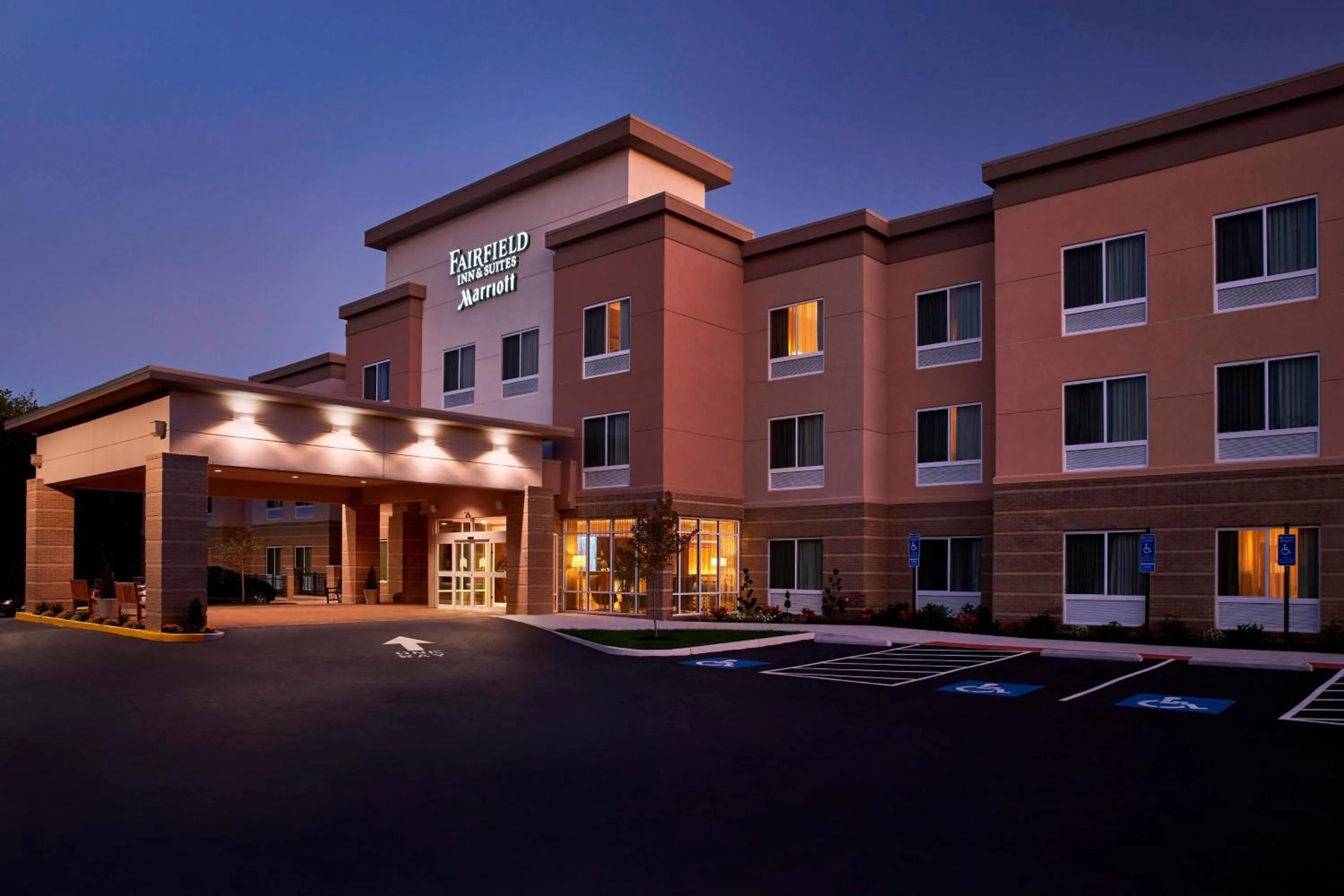 Property building in Fairfield Inn & Suites by Marriott Alexandria,Virginia